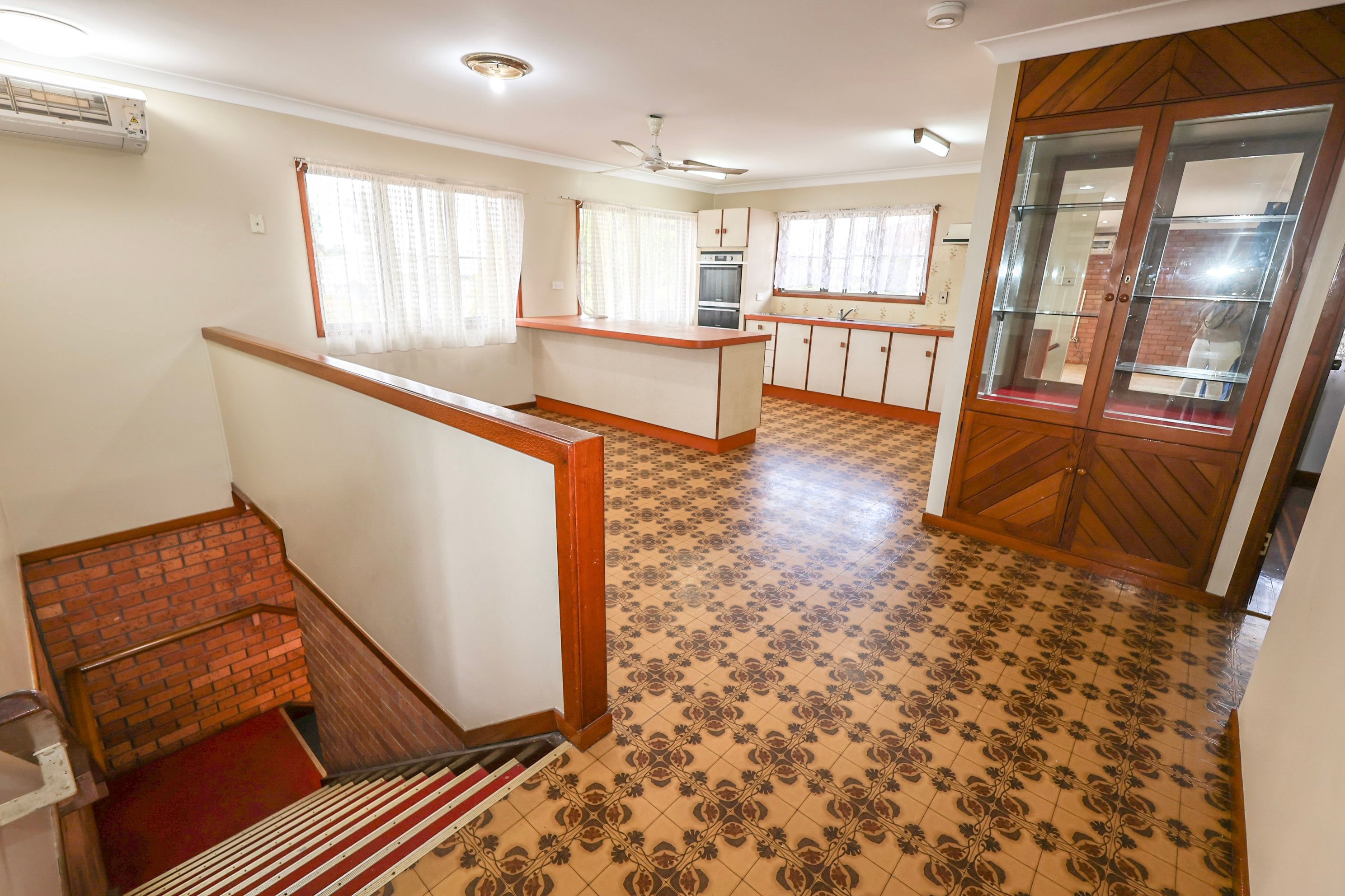 13 Gardiner Street — photo 4 of 22