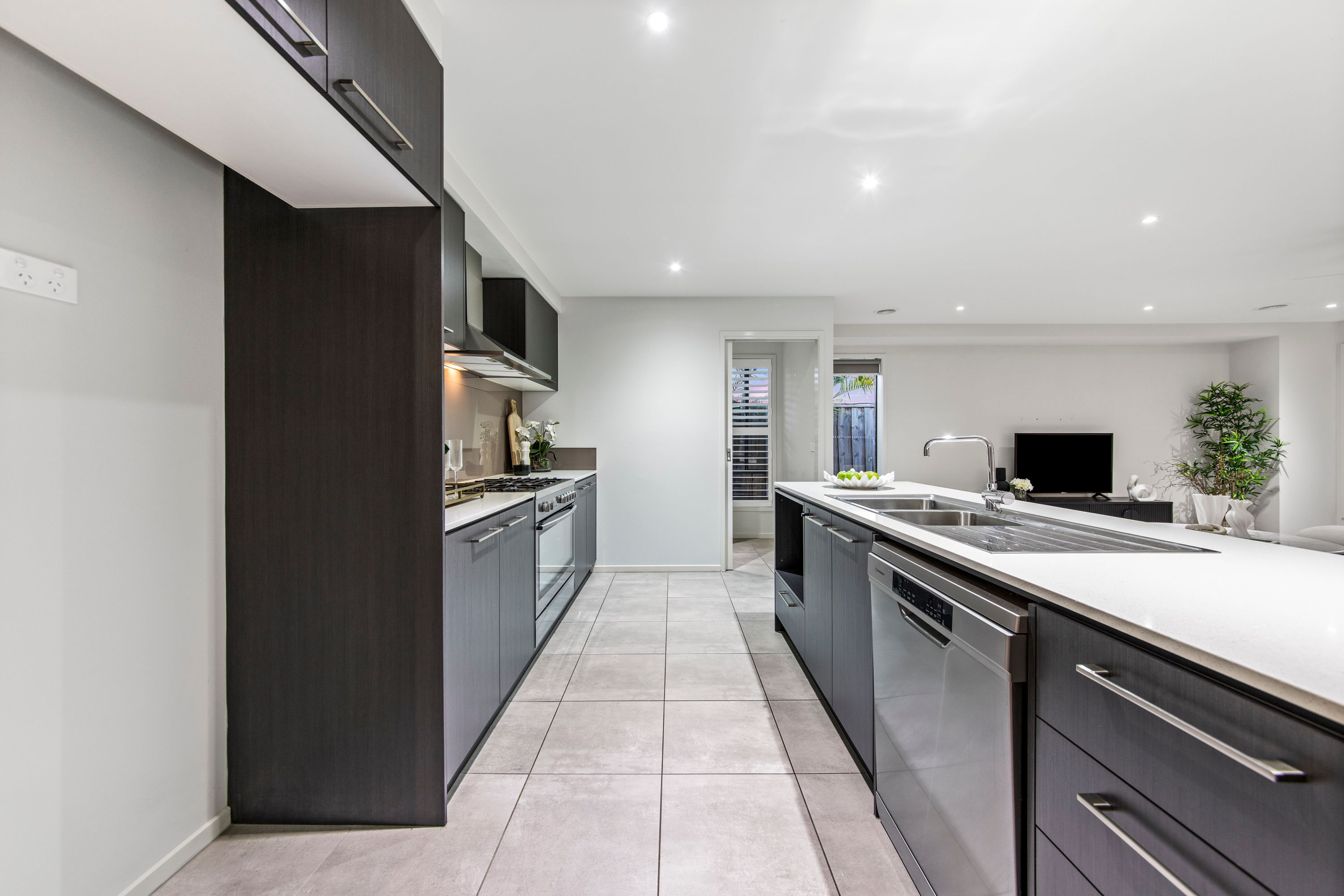46 Lotus Street — photo 15 of 30