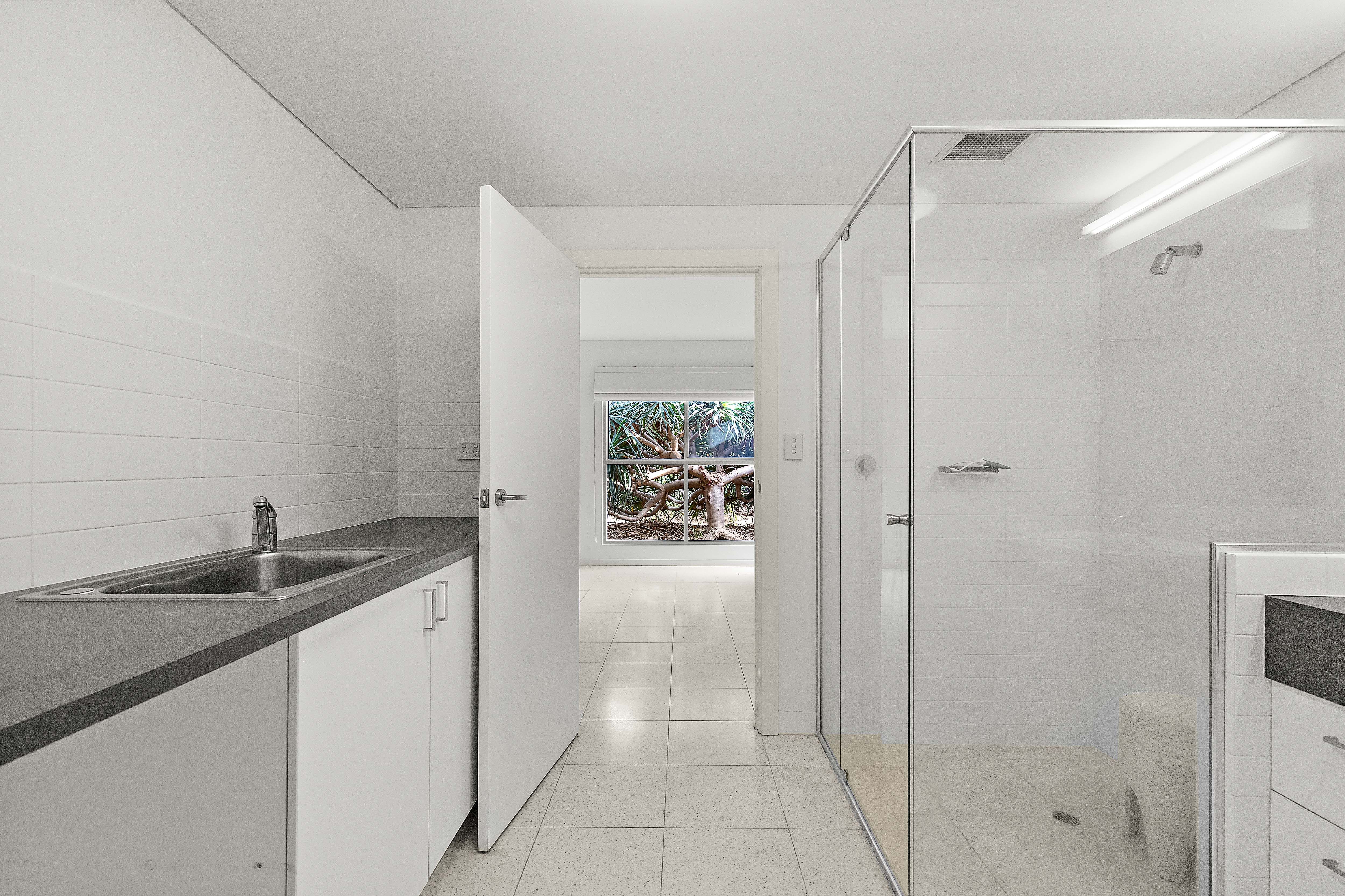 8A/Samson Street — photo 14 of 20