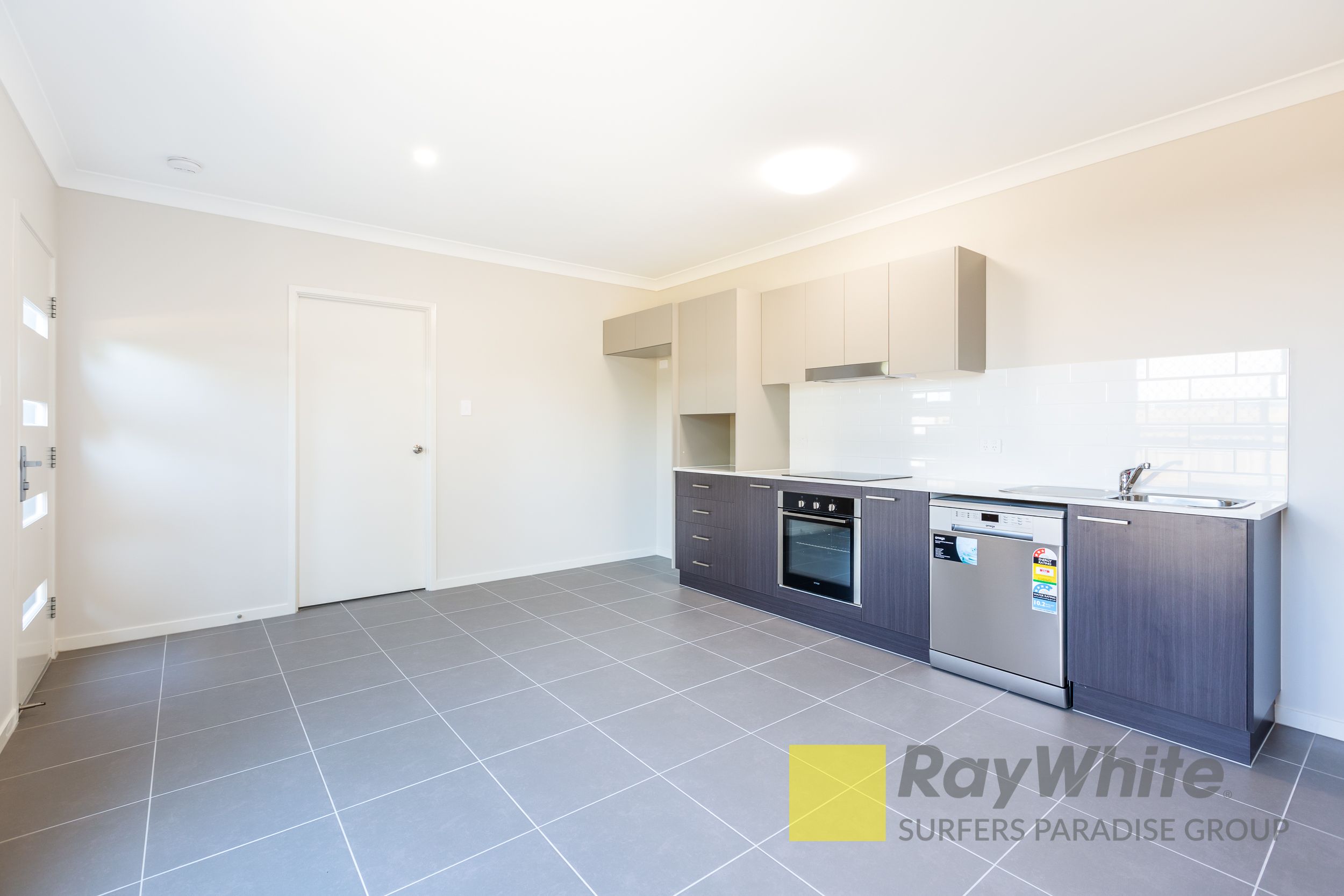 2/15 Farmer Place, Park Ridge, QLD 4125