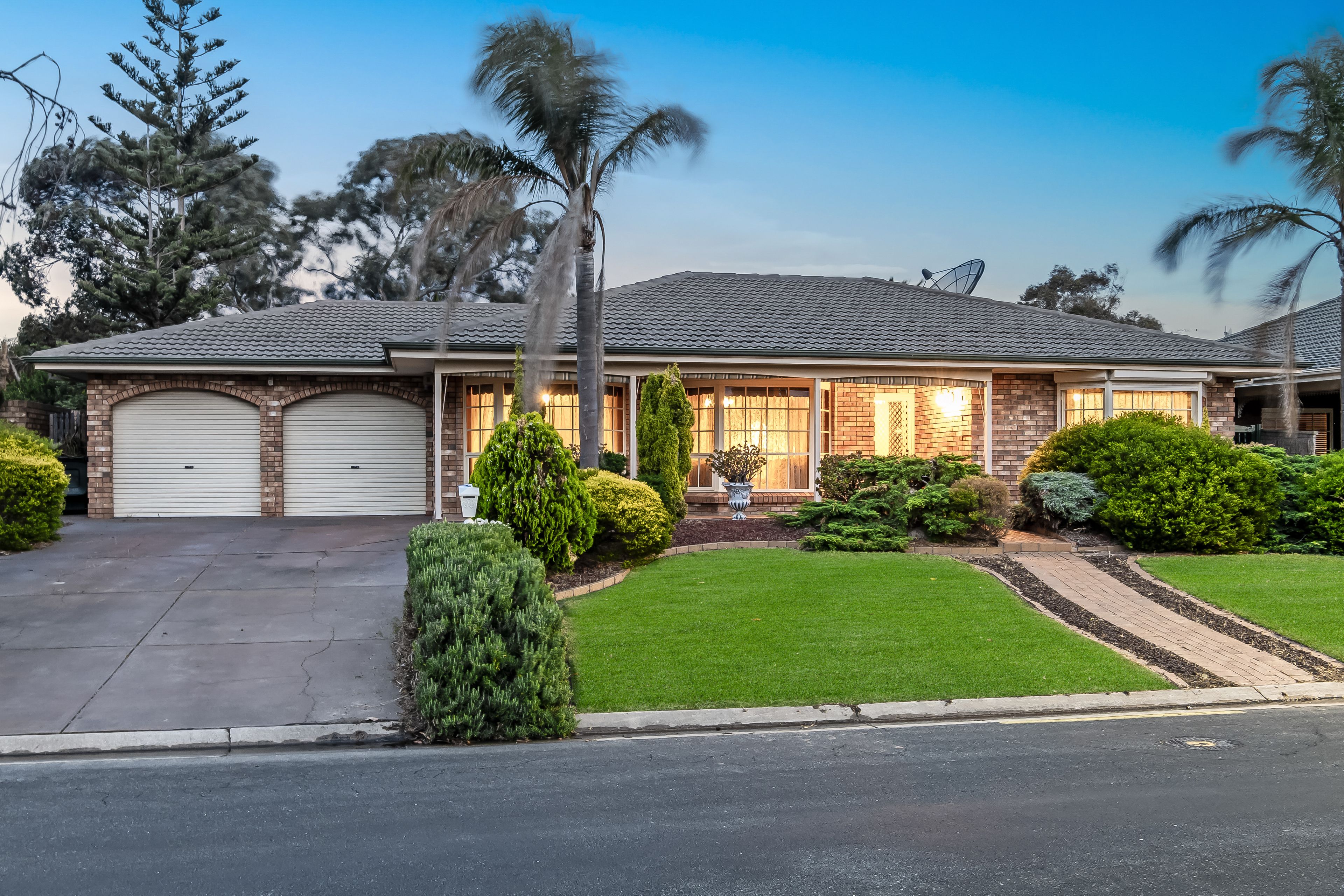25 Trinidad Court, West Lakes, SA 5021