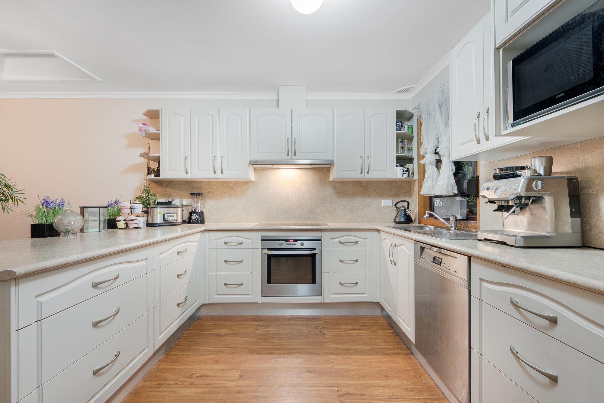 69 Elouera Crescent, Woodbine, NSW 2560