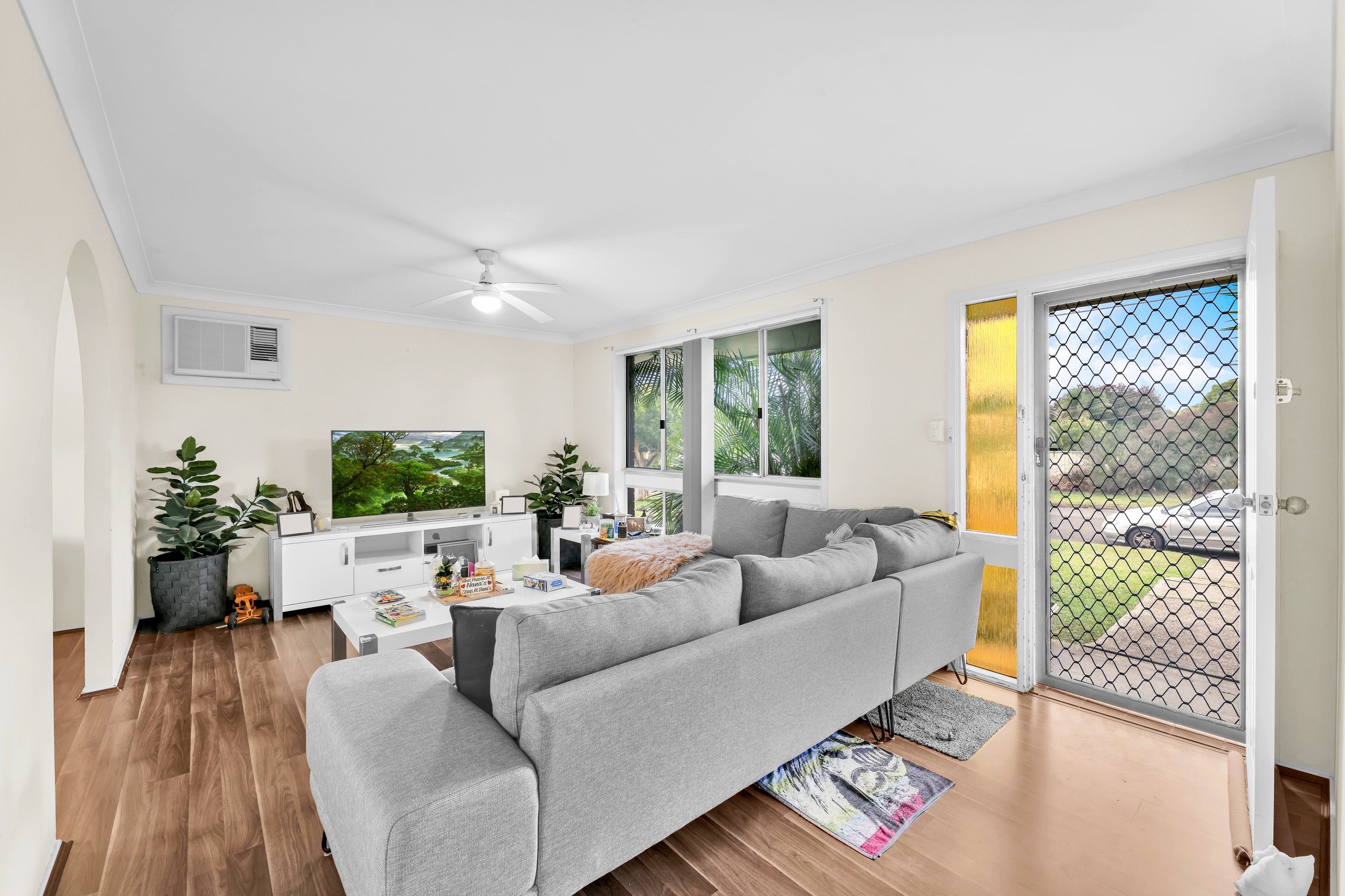 13 & 13a Weatherby Avenue, Cambridge Park, NSW 2747