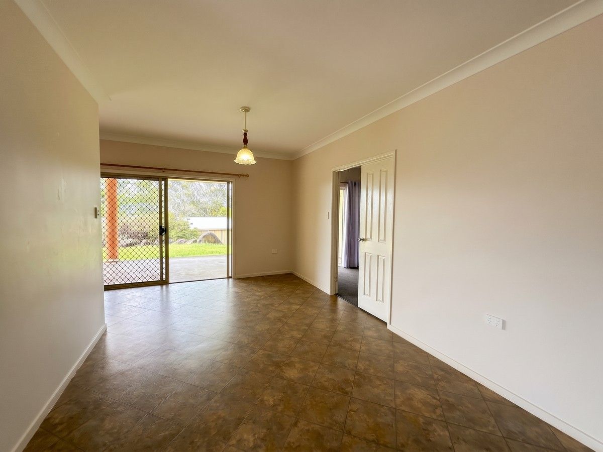 6 Lindgren Close — photo 11 of 30
