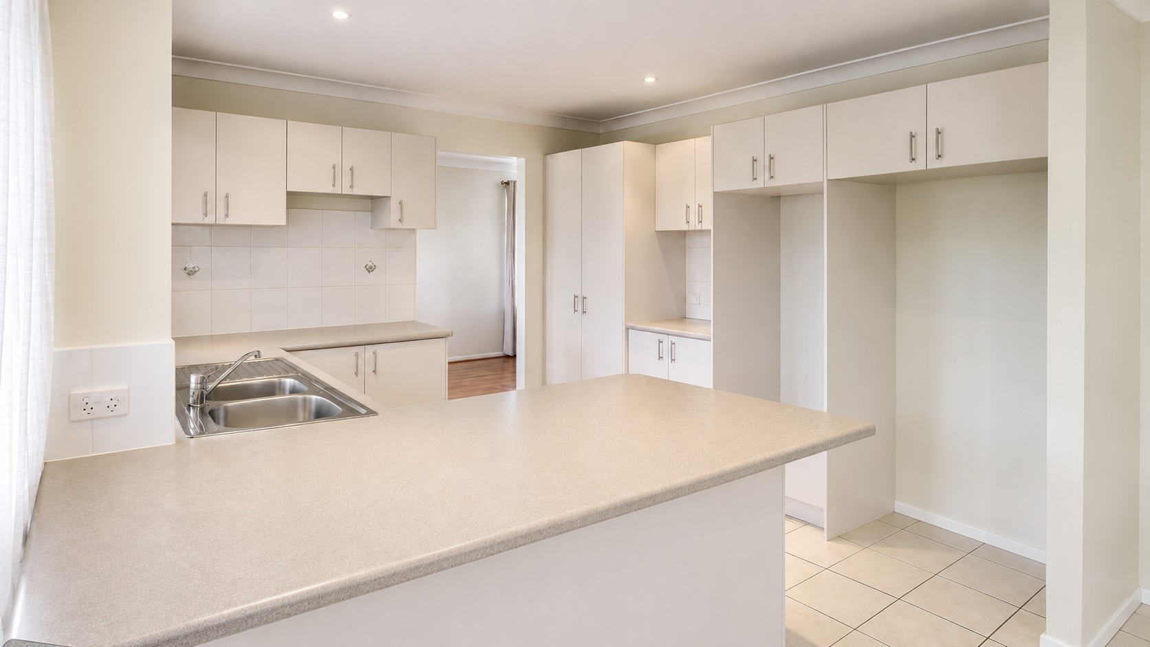 18 Bishop Street, Forest Lake, QLD 4078