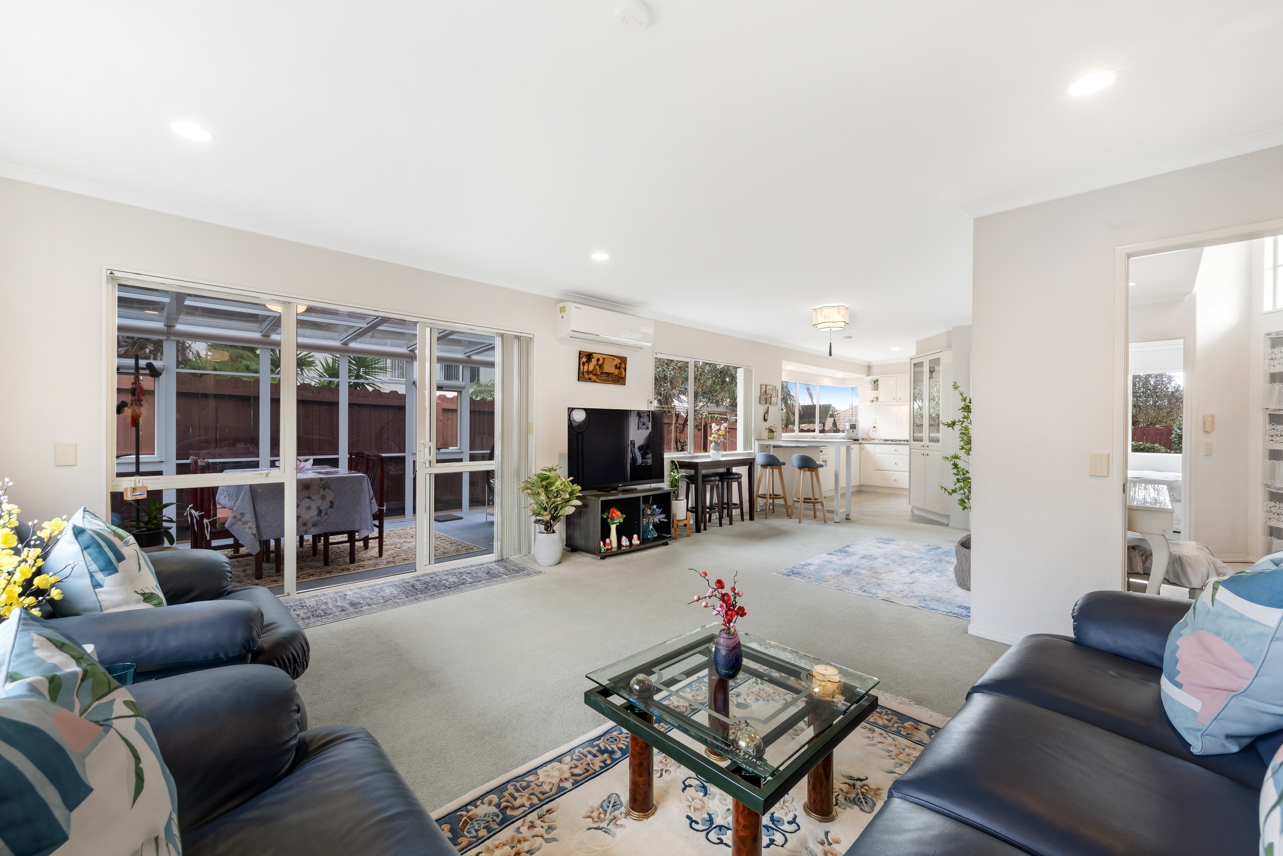 87 Golfland Drive, Golflands, Manukau City