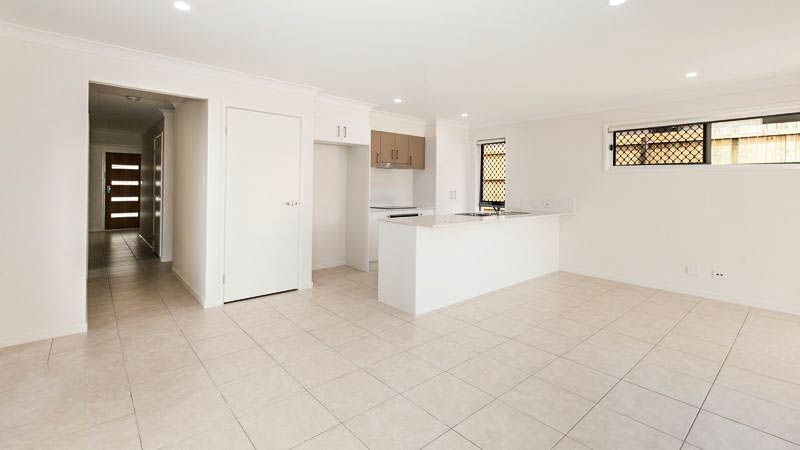 32 Isla Street, Park Ridge, QLD 4125