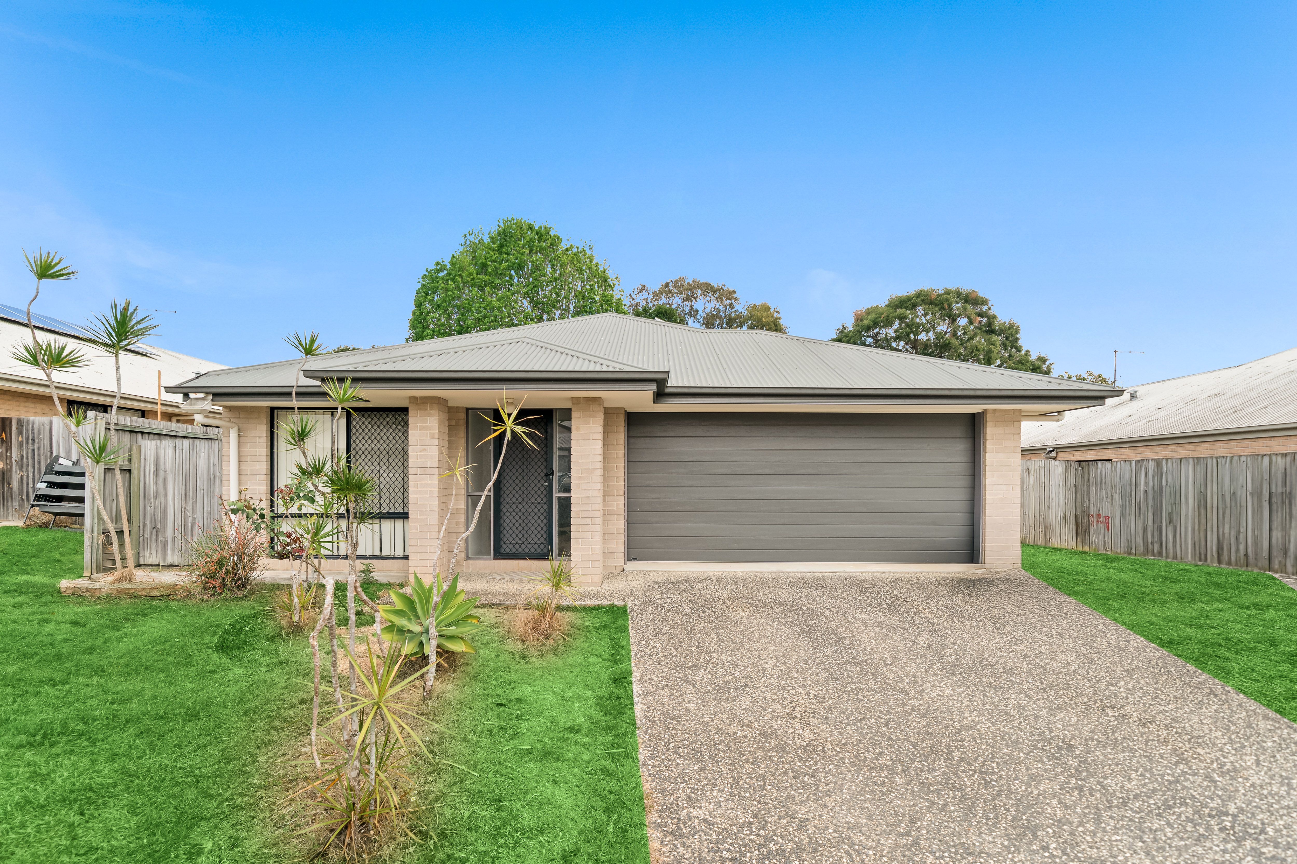 33 Philong Street — photo from Ray White Forest Lake QLD