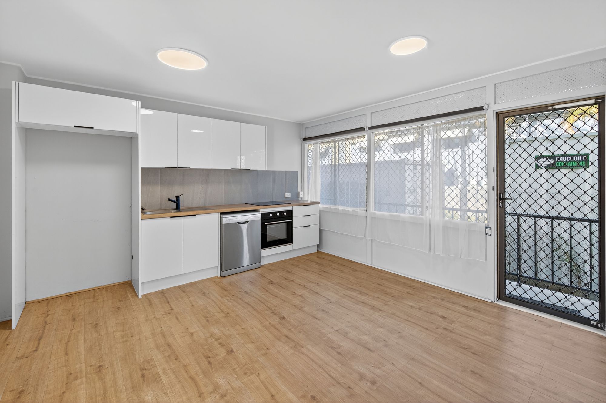 1/73 Queen Street, Southport, QLD 4215