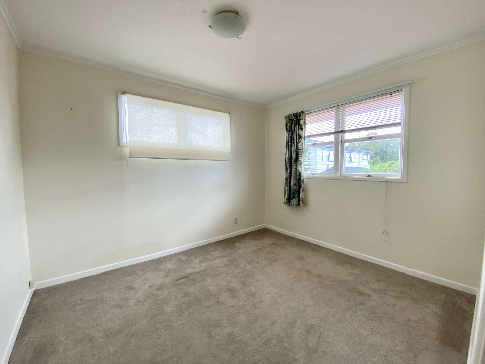 6 Totara Road photo 7