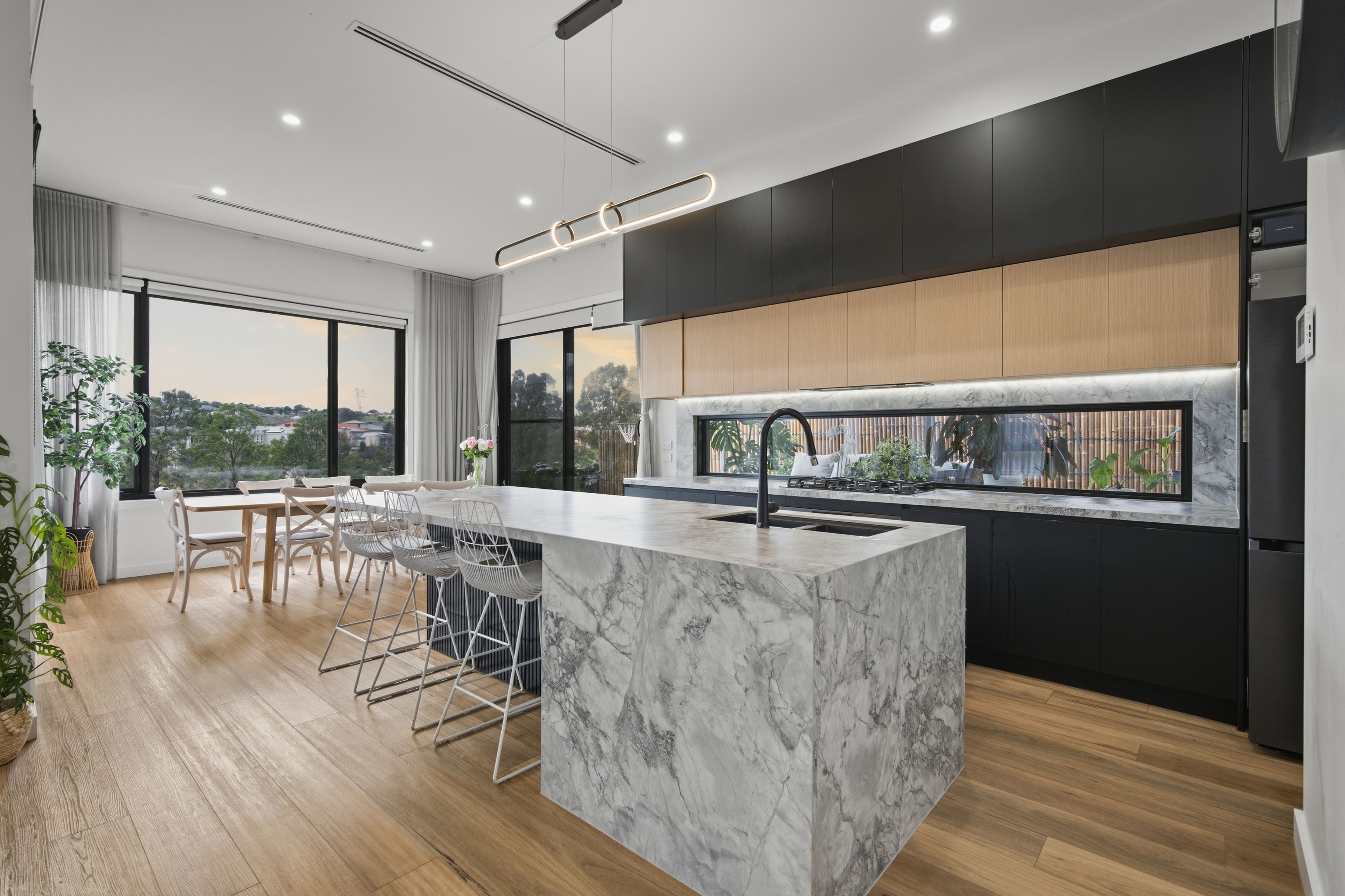 22 Linlithgow Way — photo 3 of 18