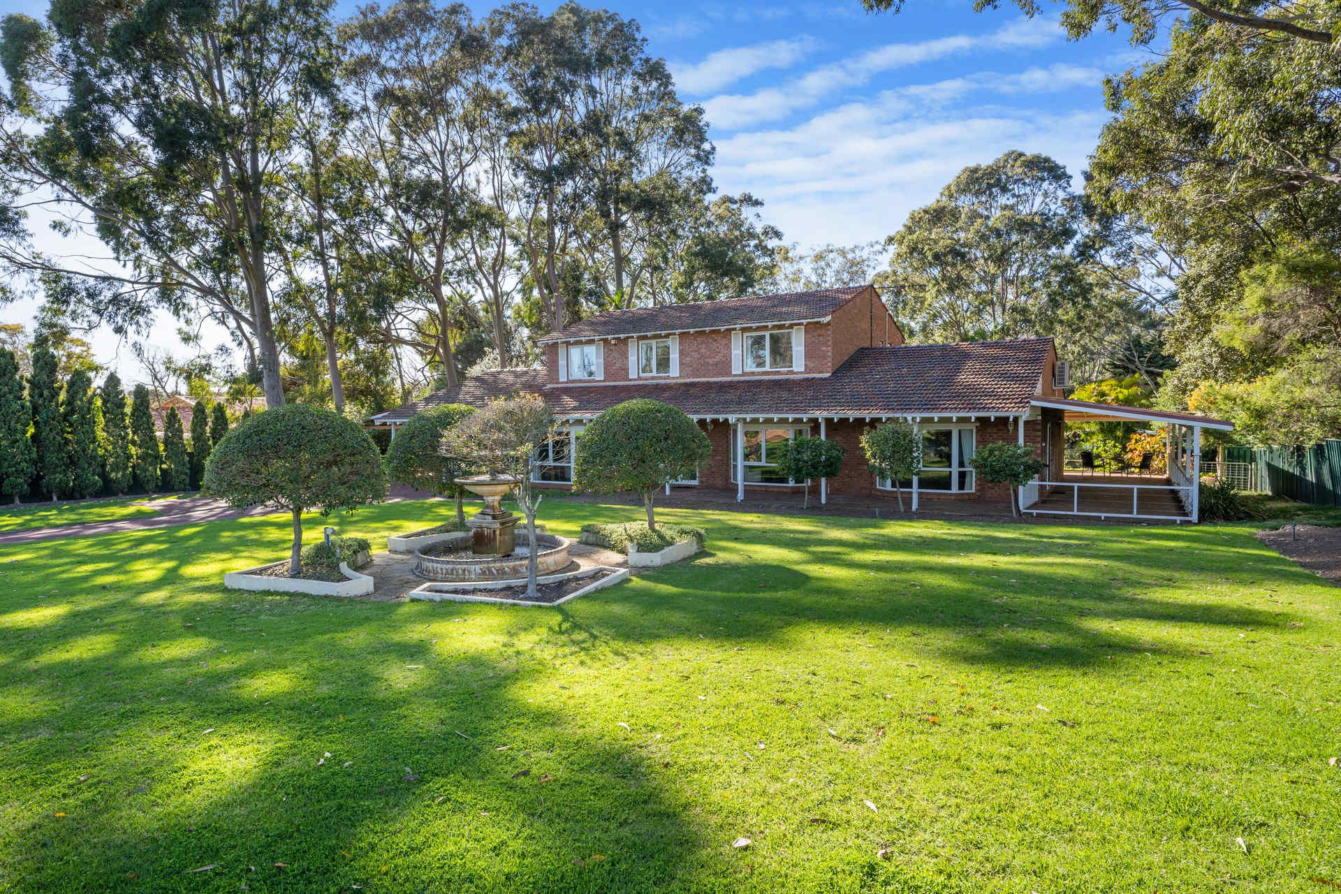 16 Sadler Drive, Gooseberry Hill, WA 6076