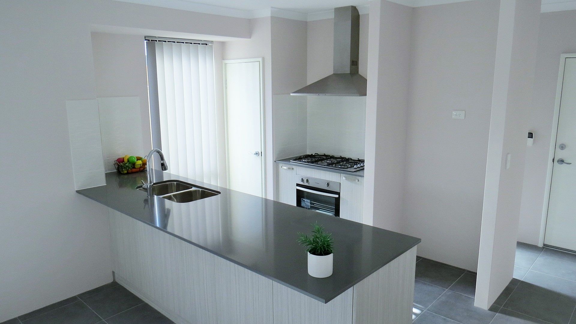 18 Canopy Circuit, Forrestfield, WA 6058