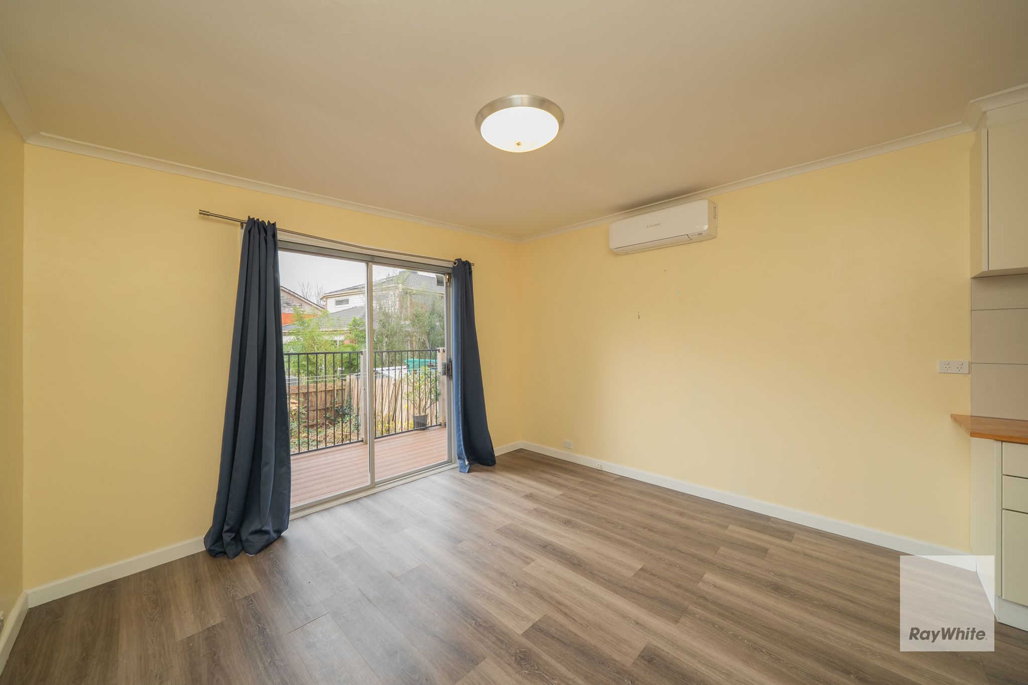 5 Amberley Court — photo 10 of 18
