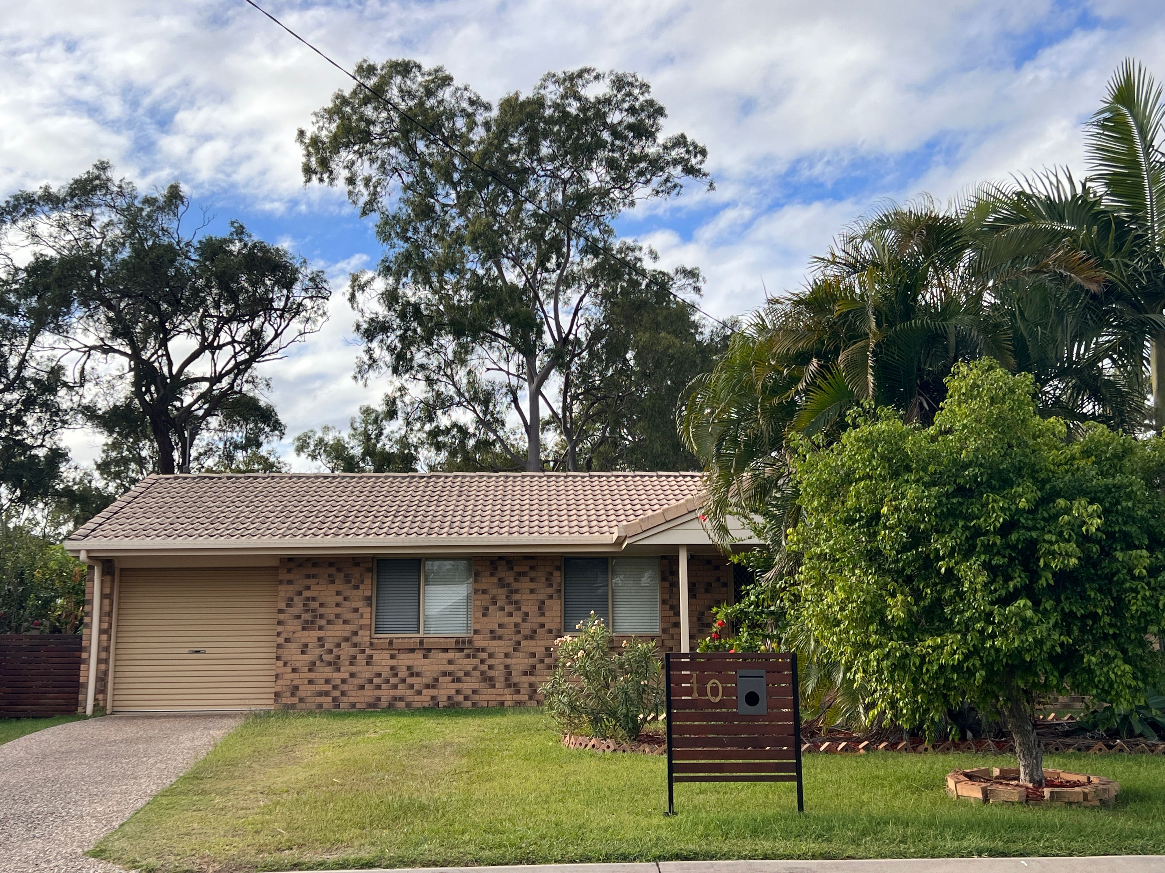 10 Yellowpatch Avenue, Clinton QLD 4680