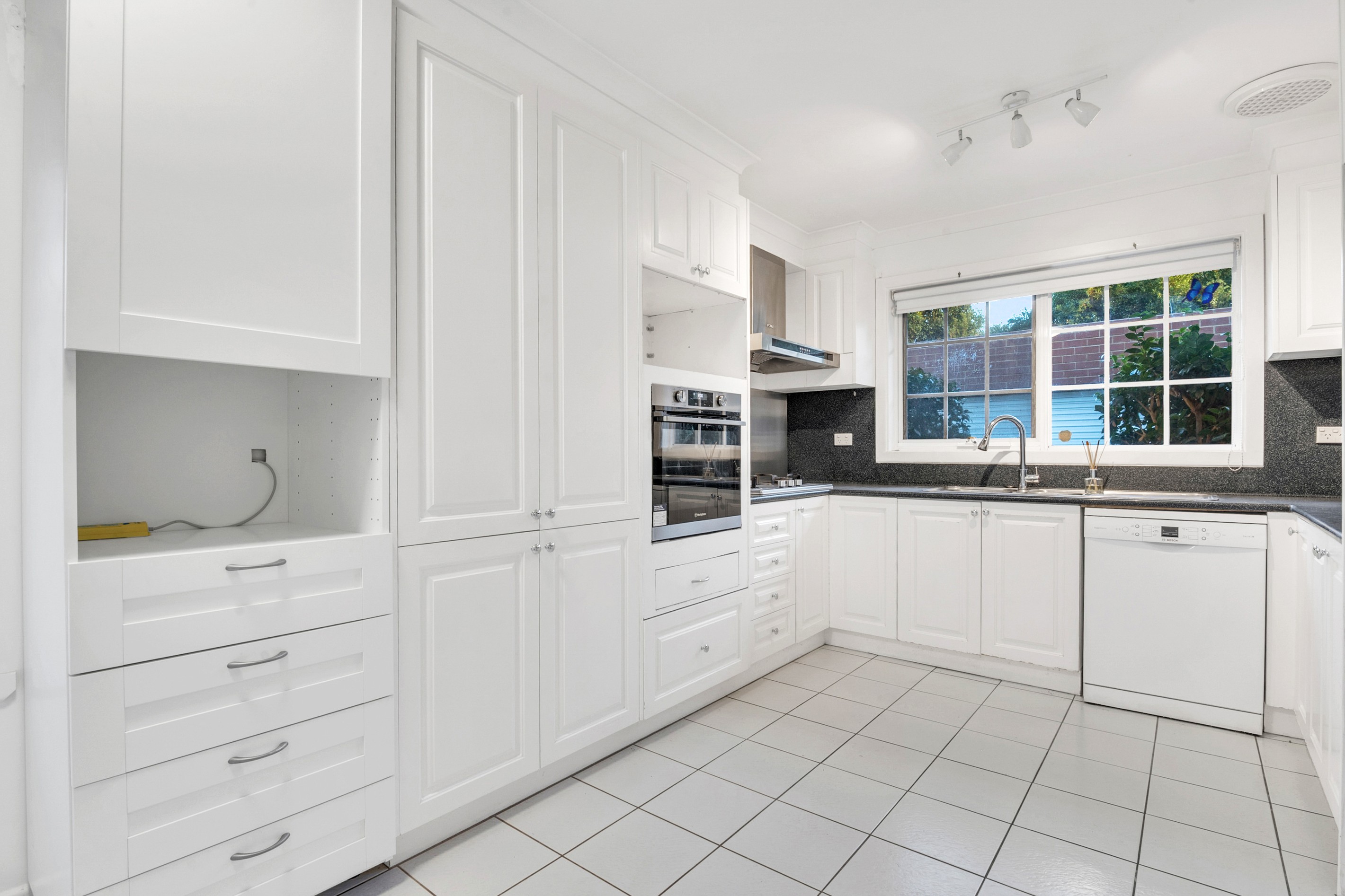 16 Trist Street, Watsonia North, VIC 3087