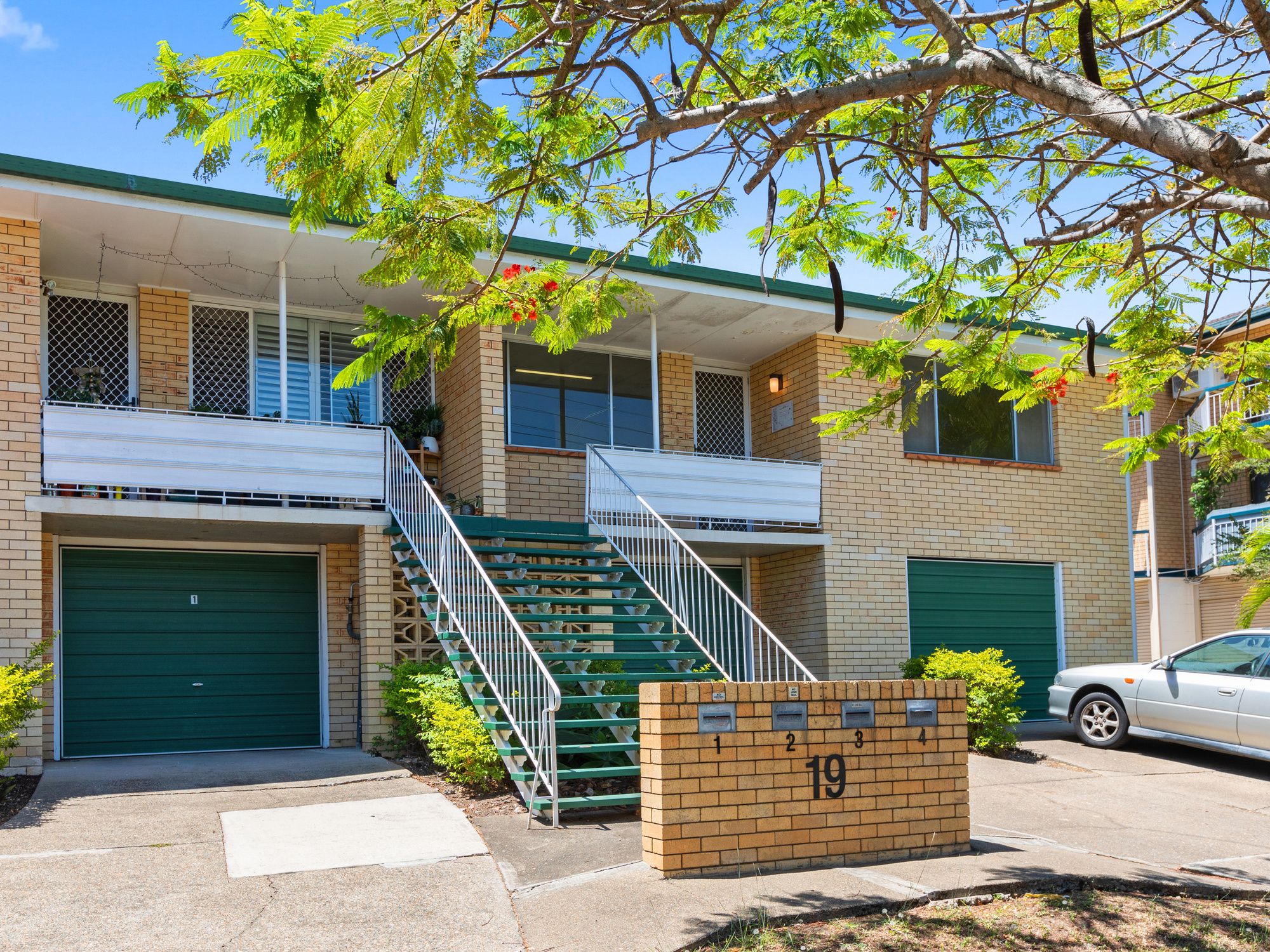 19 Robinson Street, Coorparoo QLD 4151