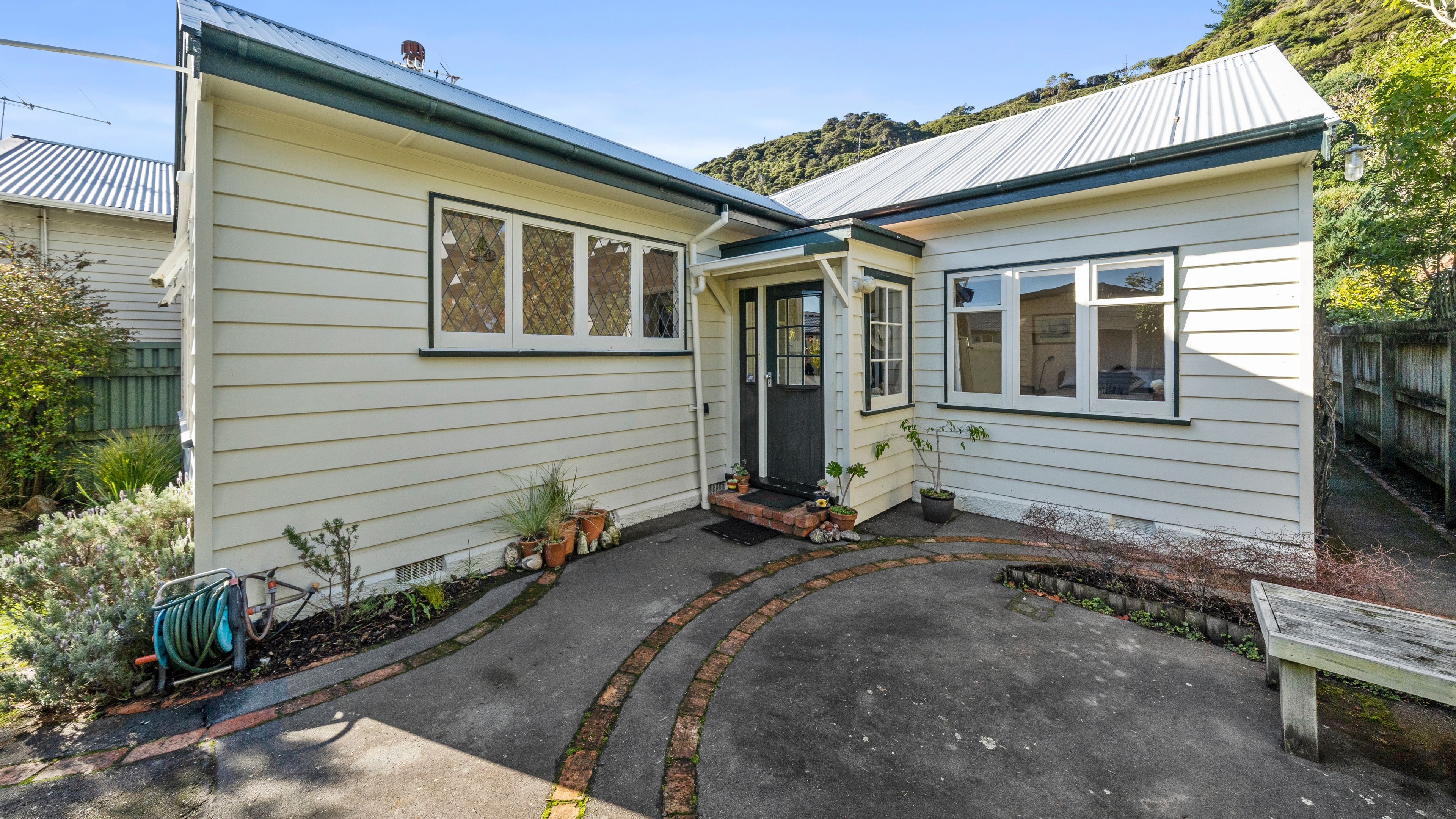 187 Muritai Road, Eastbourne, Lower Hutt City