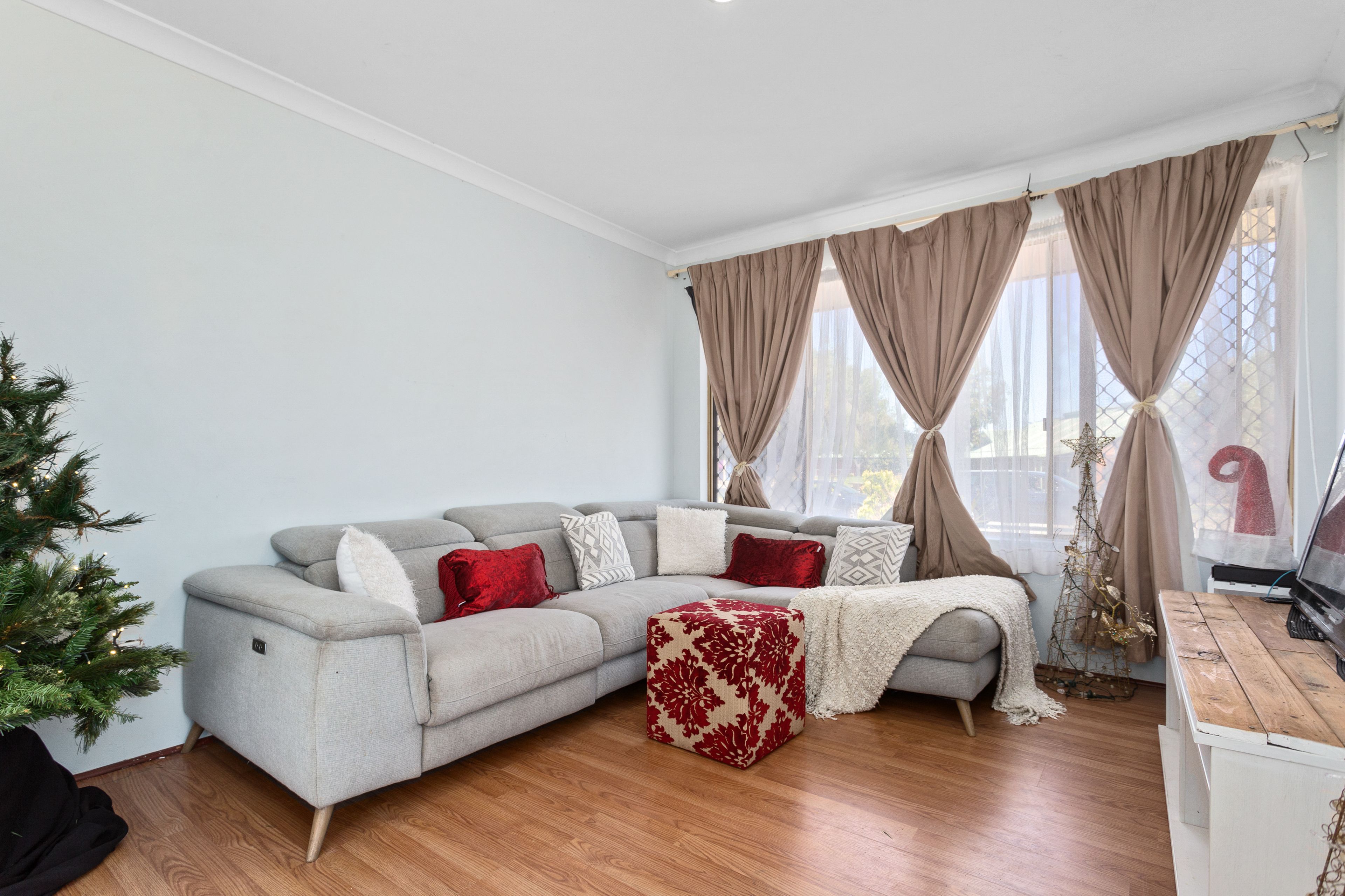 2 Lorikeet Heights, Ballajura, WA 6066