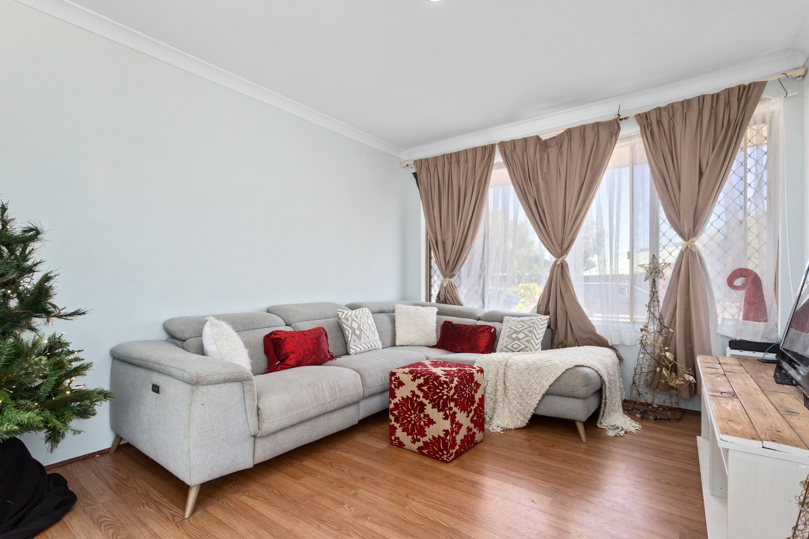 2 Lorikeet Heights, Ballajura, WA 6066