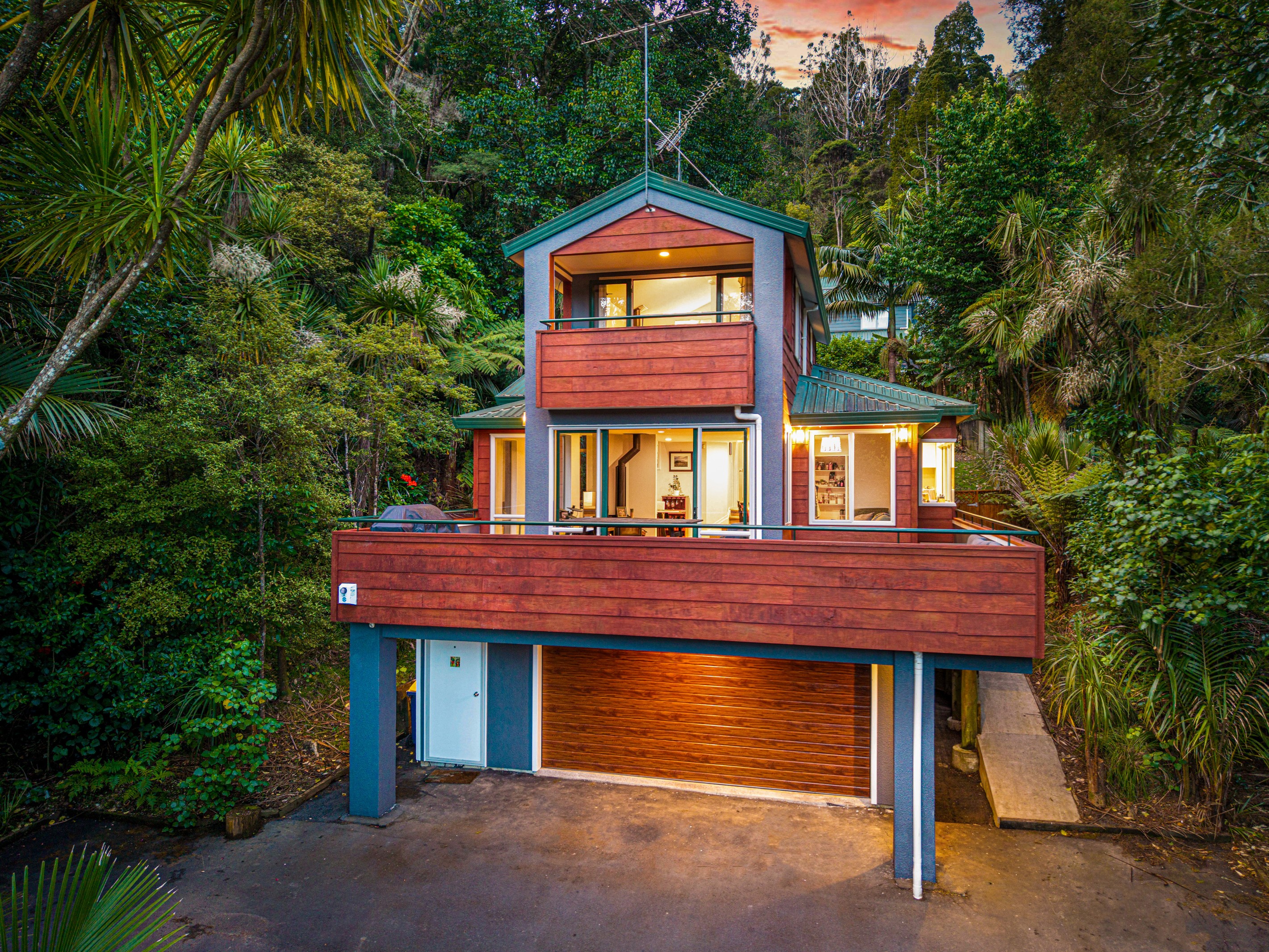72 Wood Bay Road, Titirangi, Waitakere City