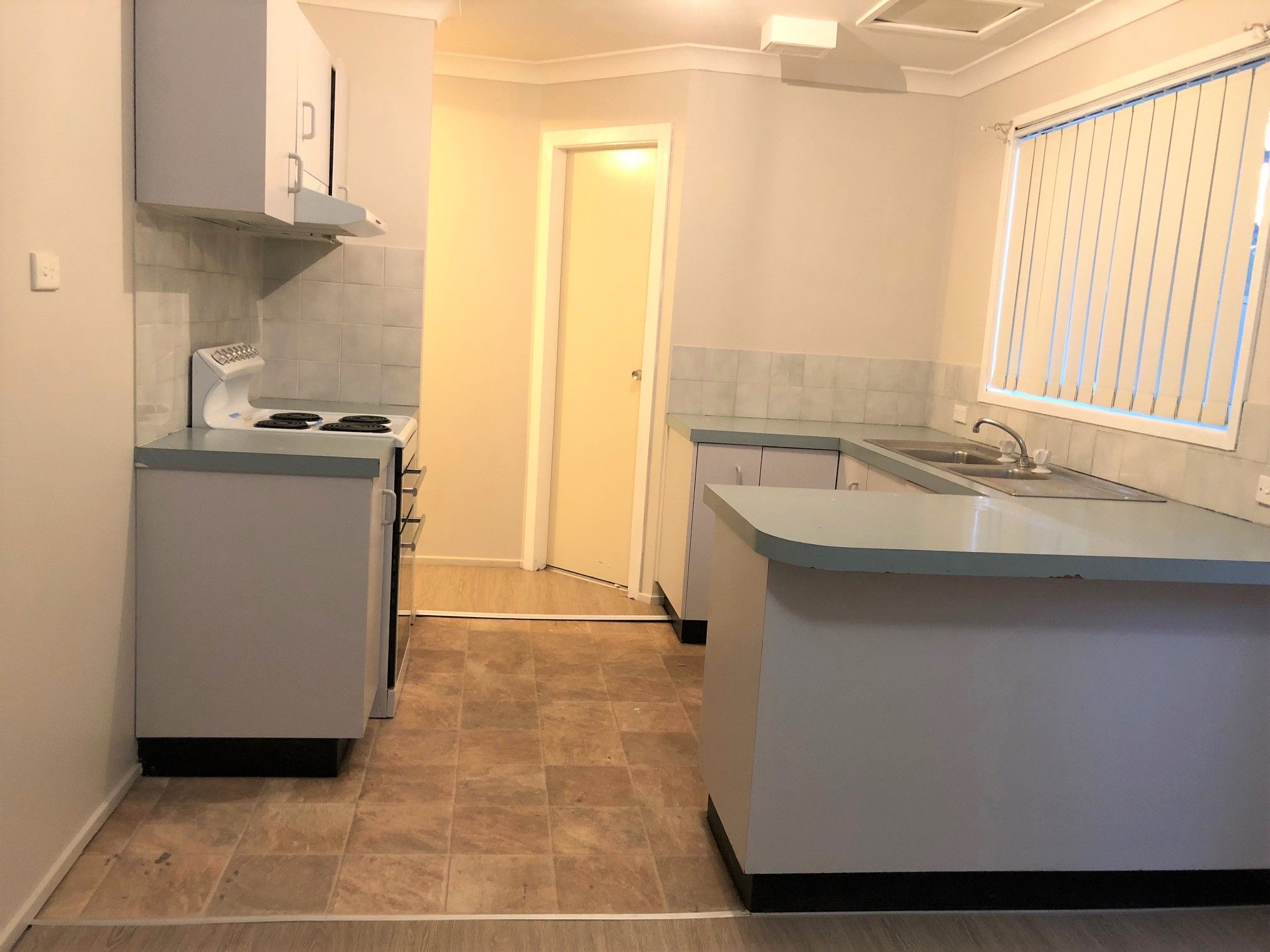 13/11 Mundarda Place, St Helens Park, NSW 2560
