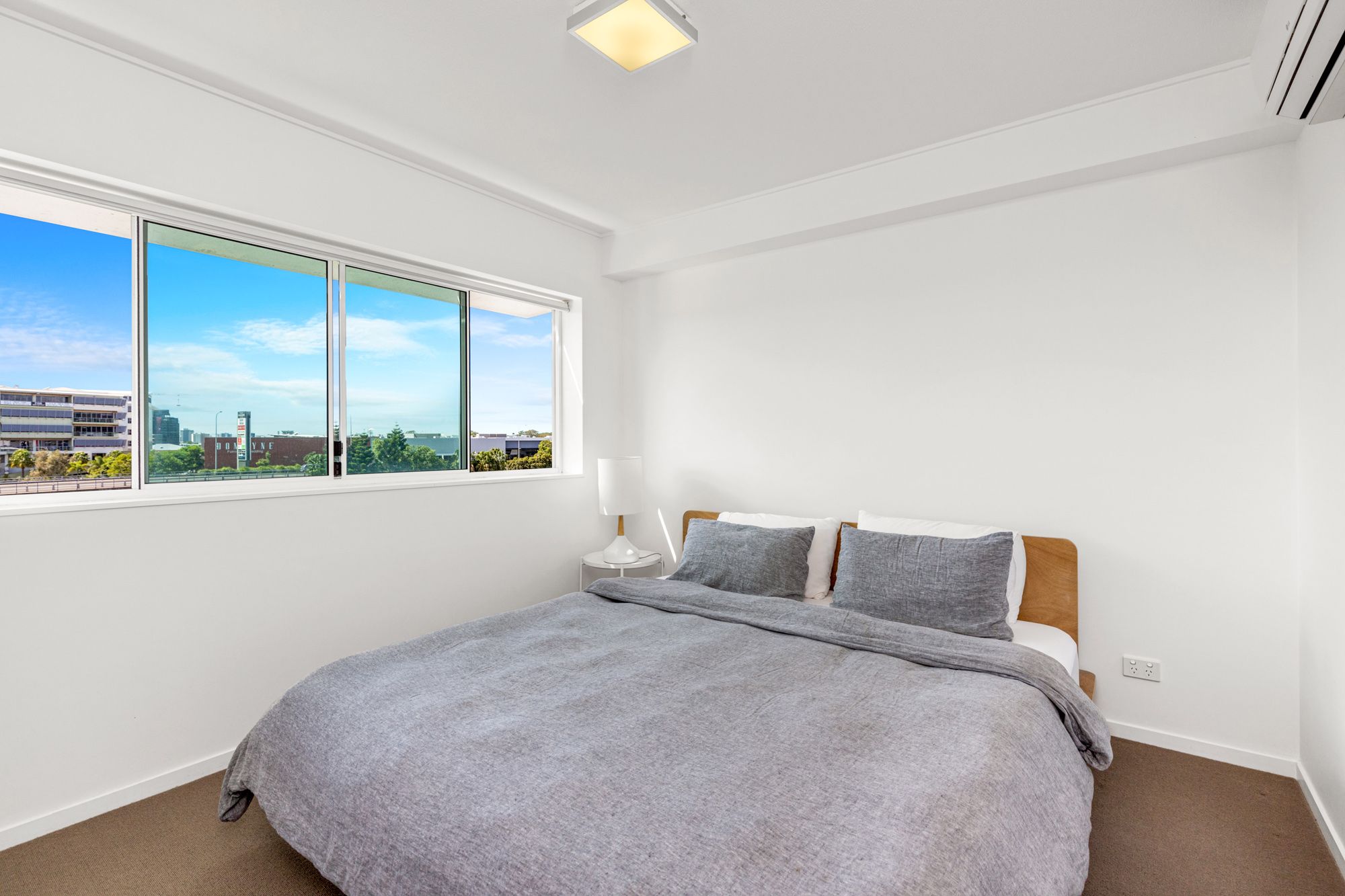 7203/7 Emporio Place — photo 8 of 10
