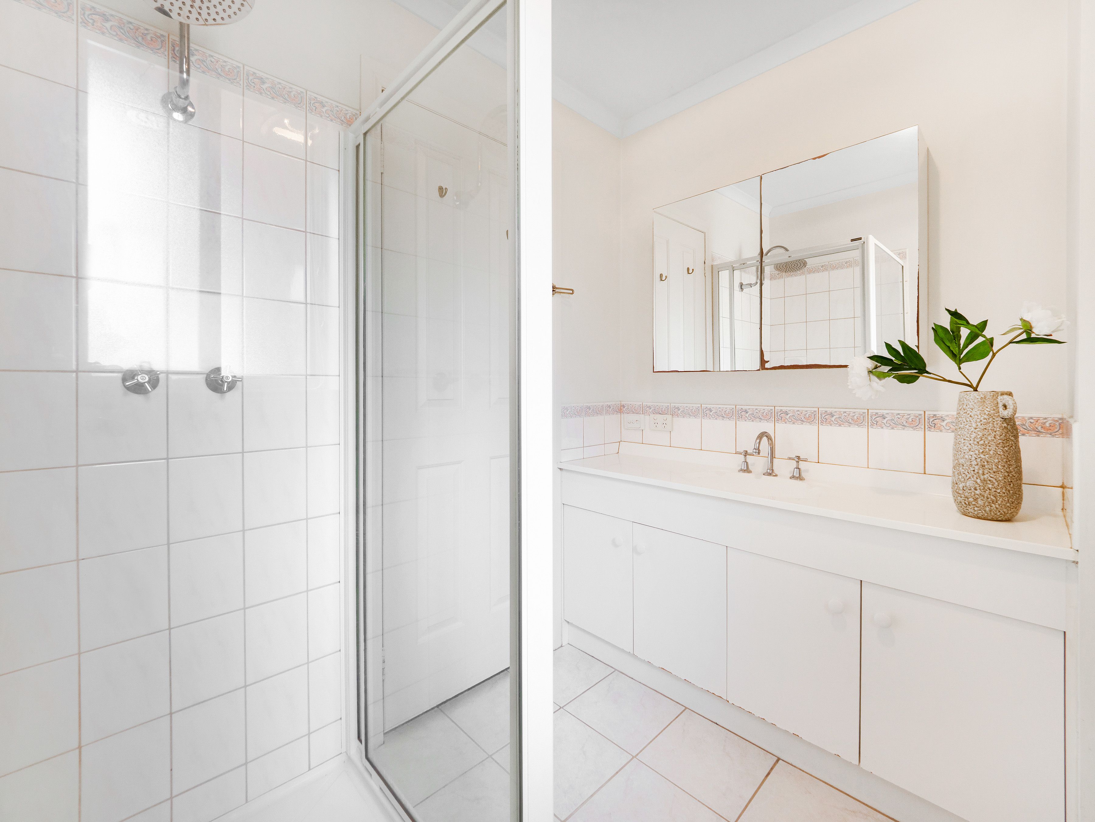 6 Gatwick Court — photo 15 of 29