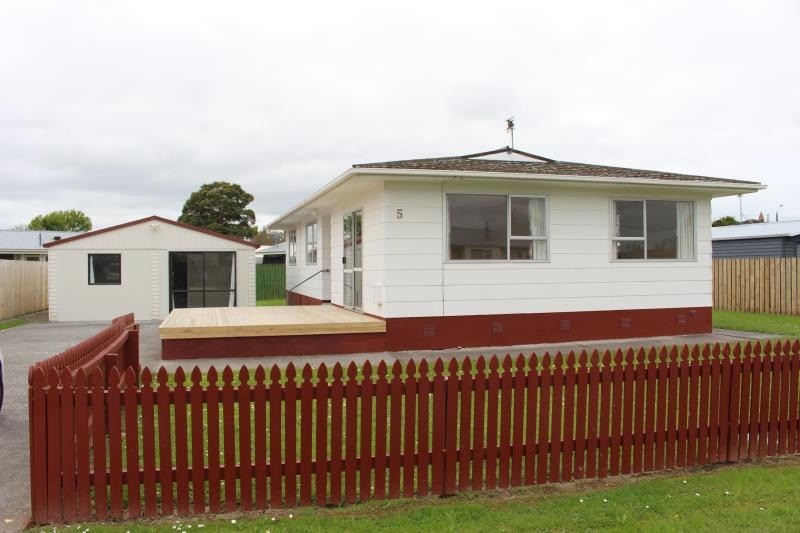 5 Ixia Place, Manurewa, Manukau City