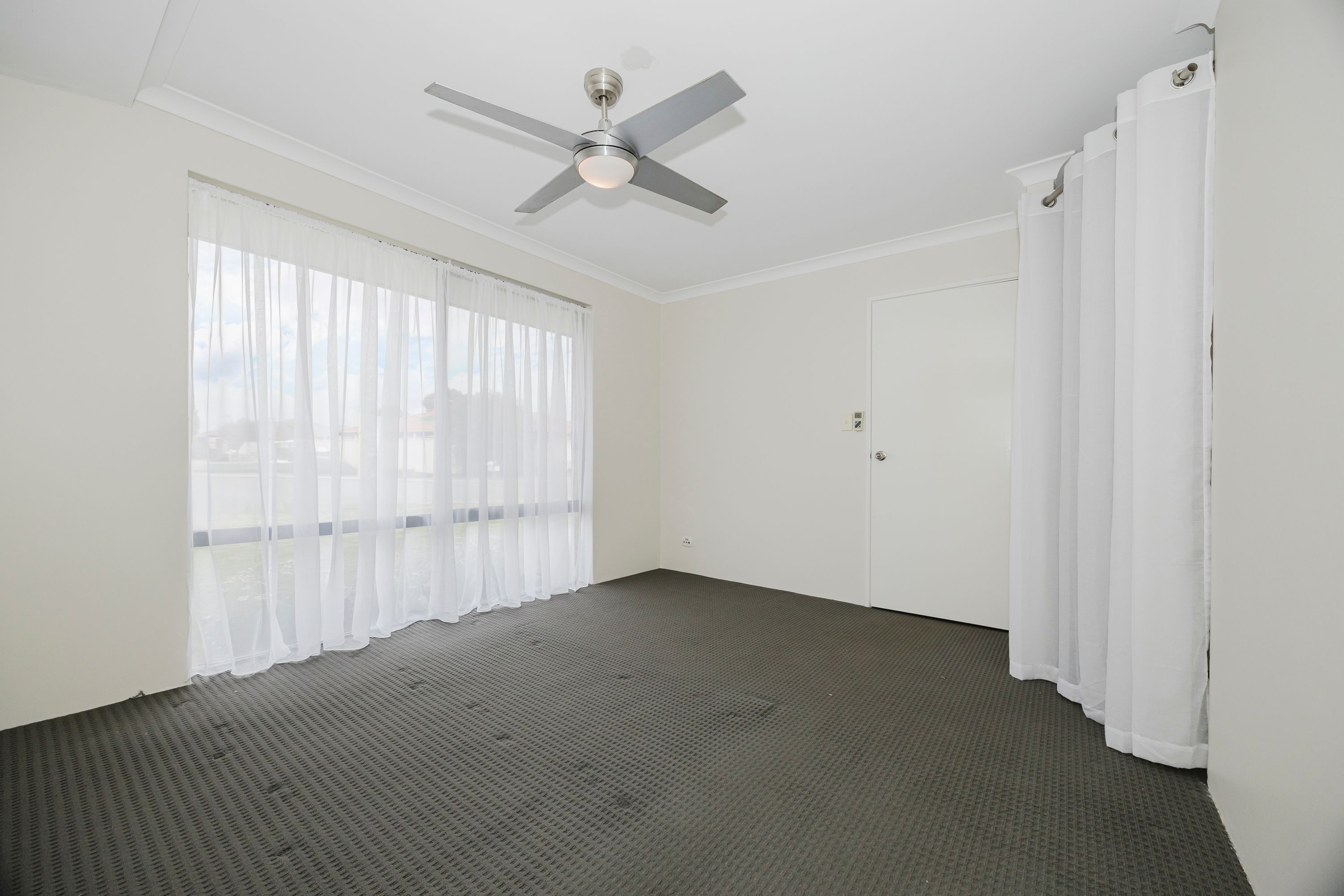 14 Pyrenees Court — photo 6 of 30