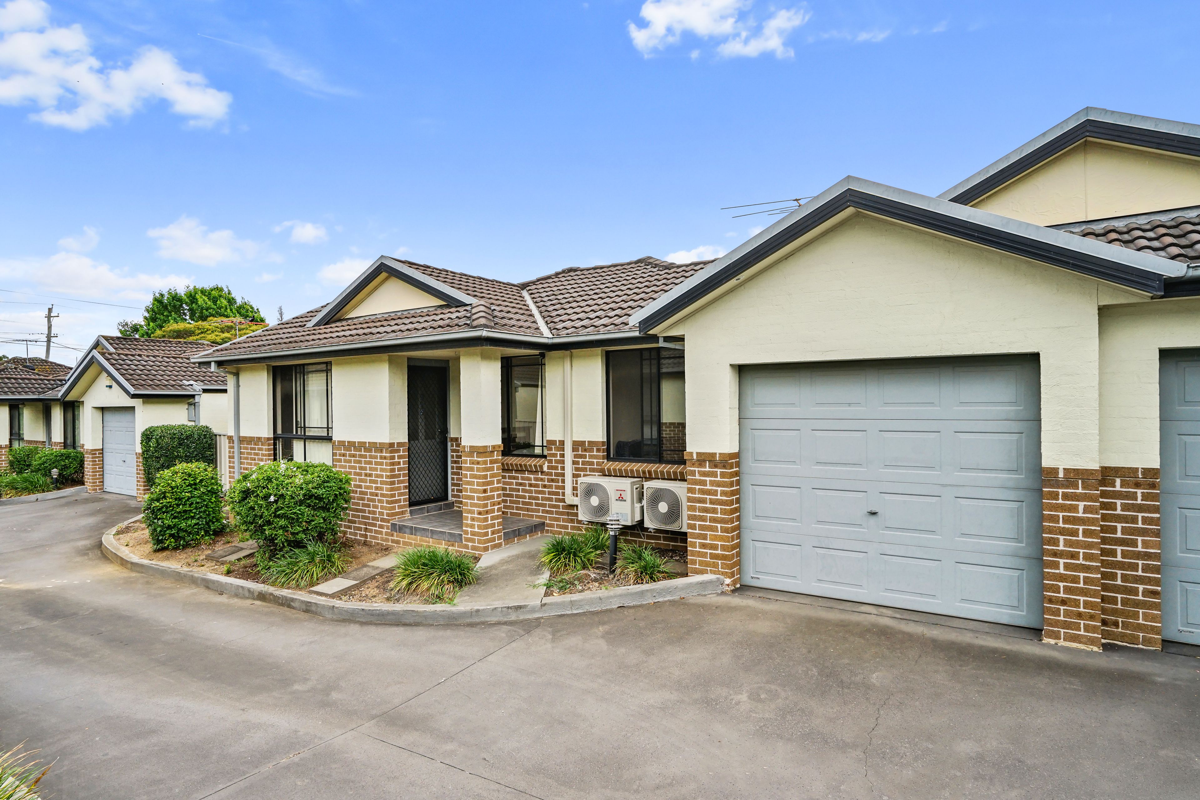 31-32 Hobart Street, Oxley Park NSW 2760