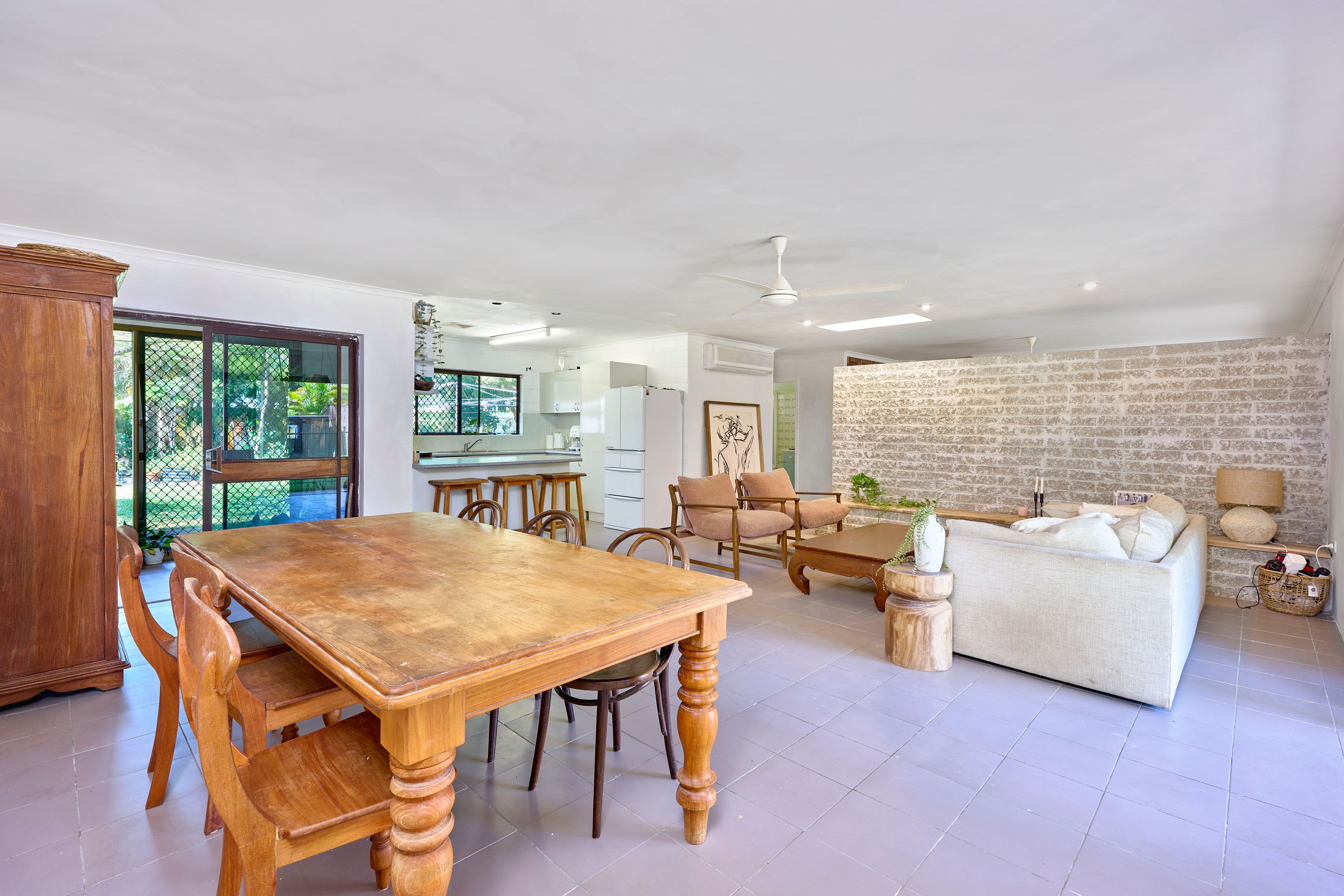 11 Cassia Street — photo 4 of 15