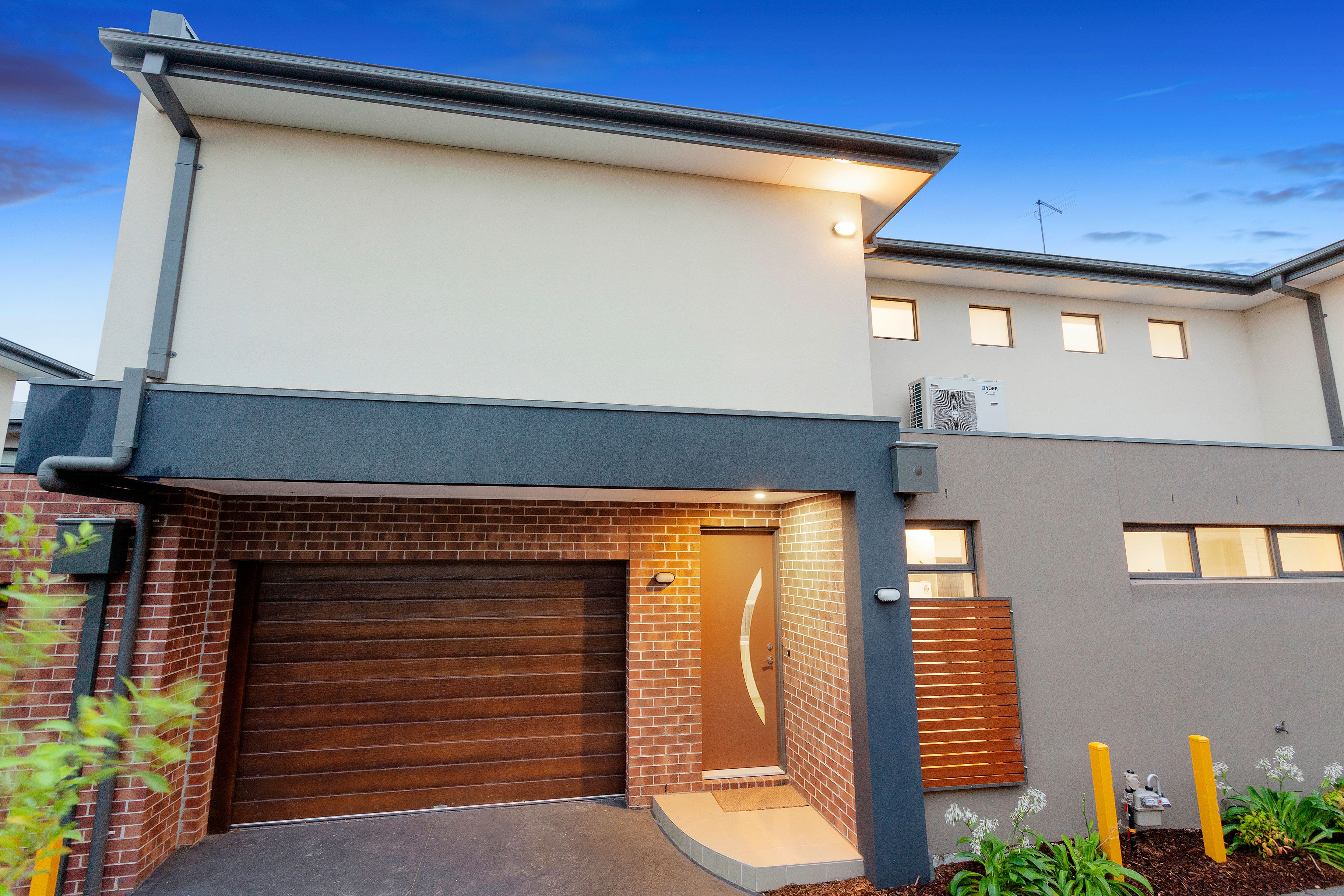 2/10 Howe Street, Murrumbeena, VIC 3163