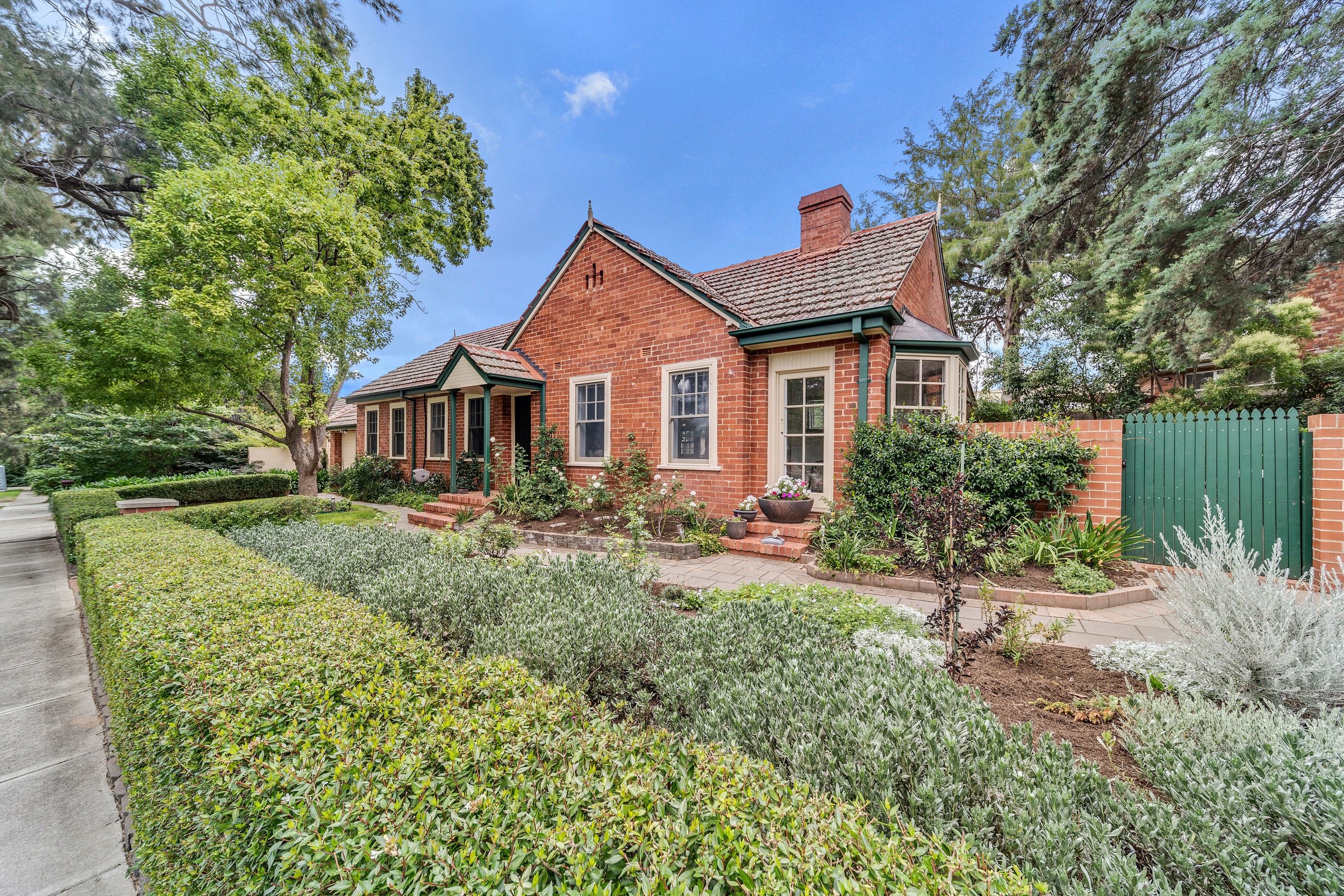 2 Solander Place, Yarralumla, ACT 2600