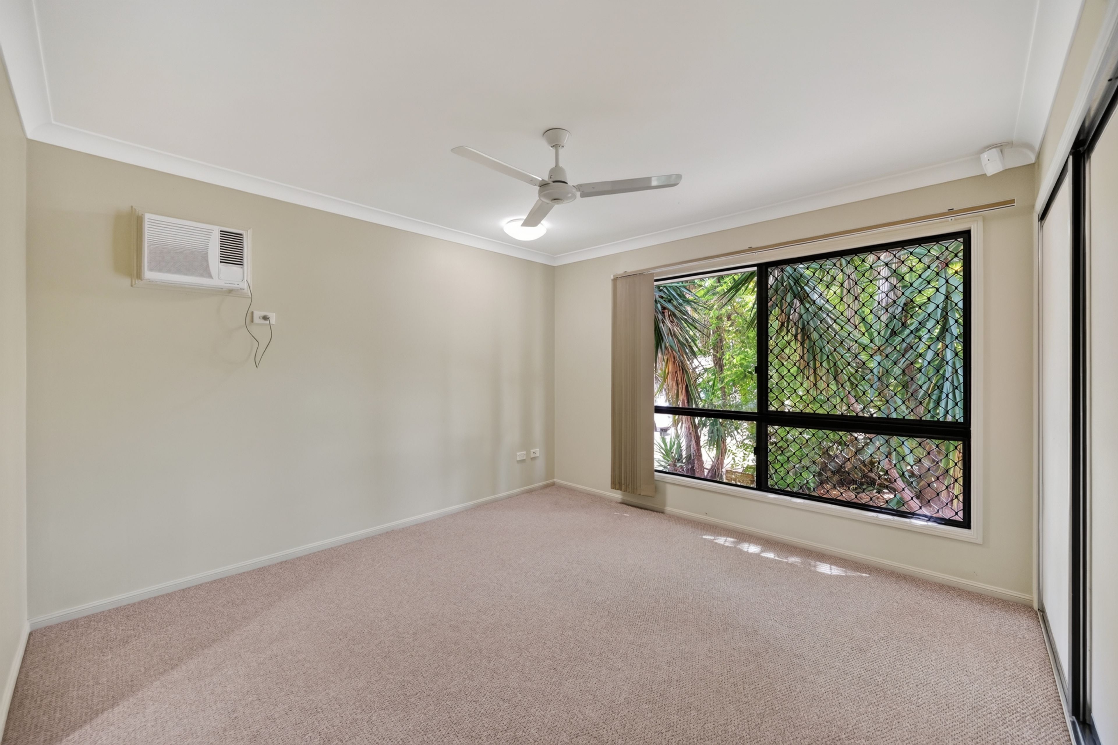 24 Greentree Circuit — photo 12 of 18