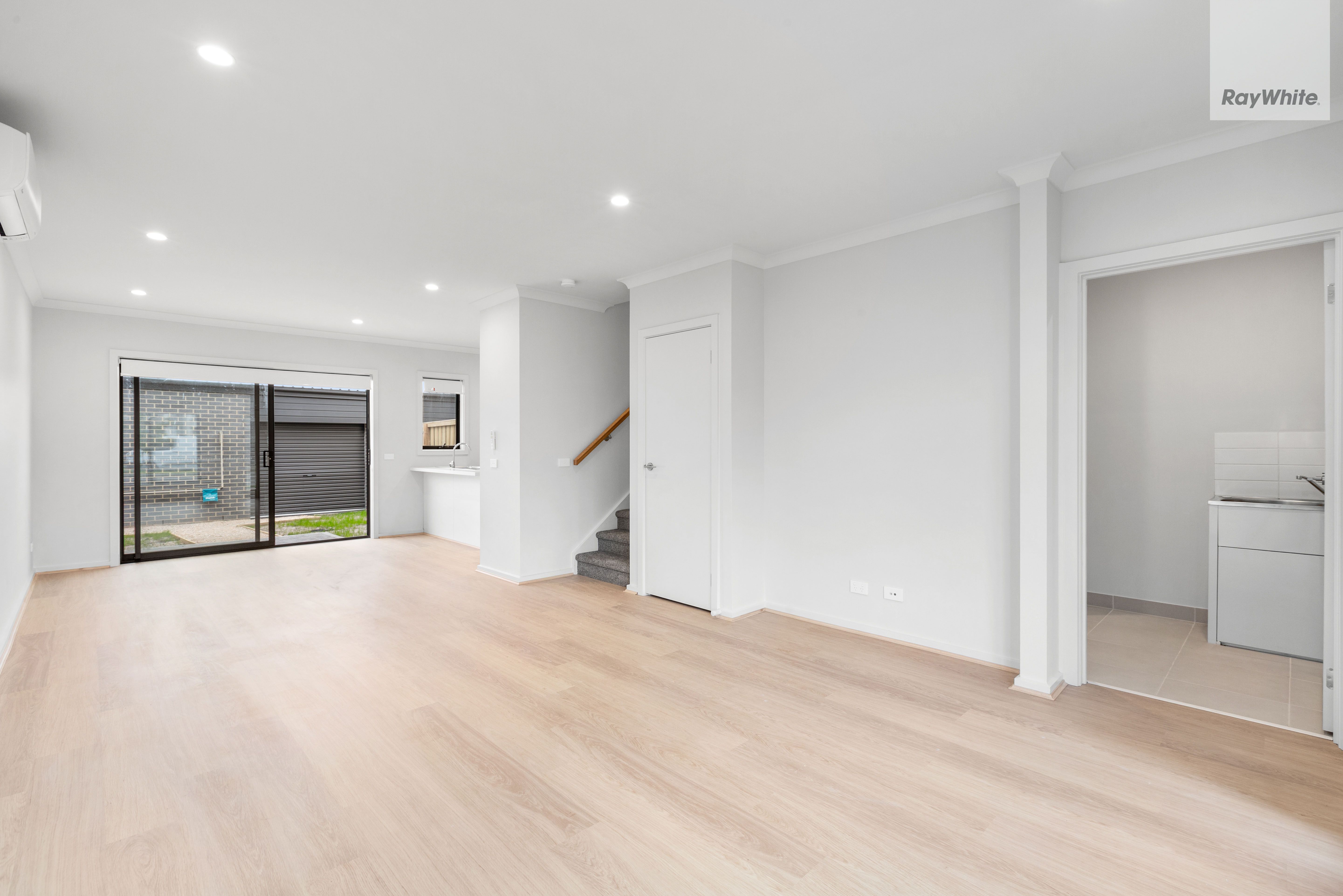 93 Garrong Avenue — photo 4 of 12