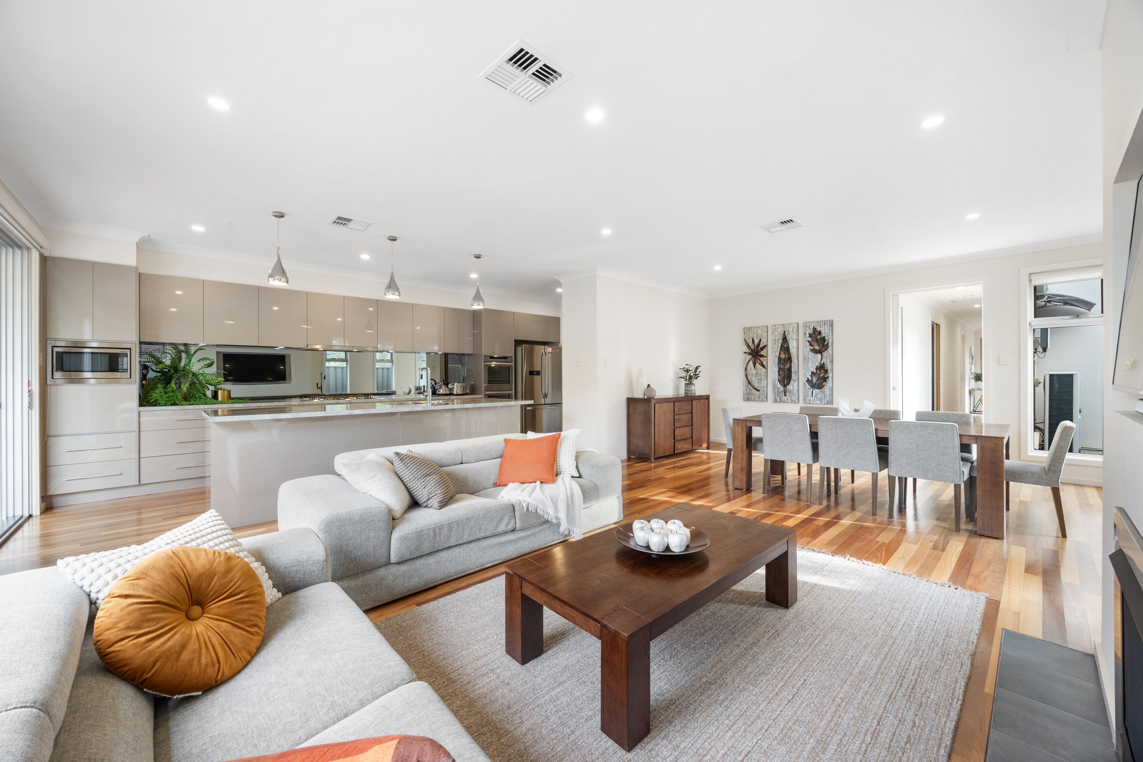 79A White Avenue — photo 8 of 27