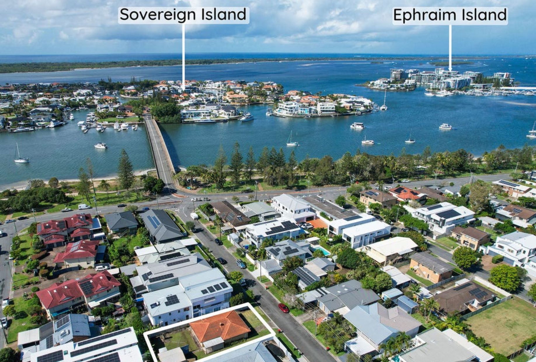 9 Donald Avenue, Paradise Point, QLD 4216