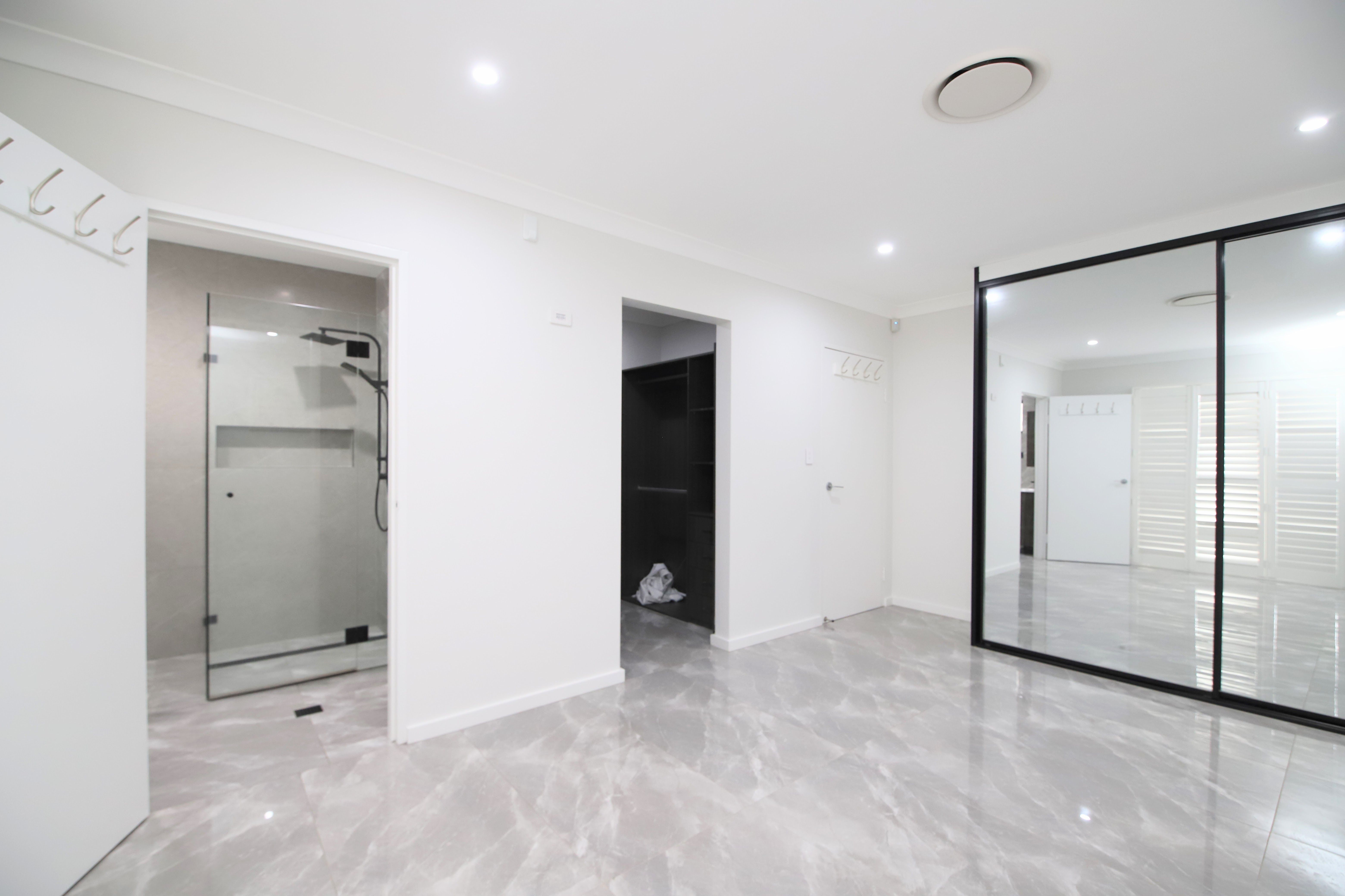 21 Russell Street — photo 5 of 14