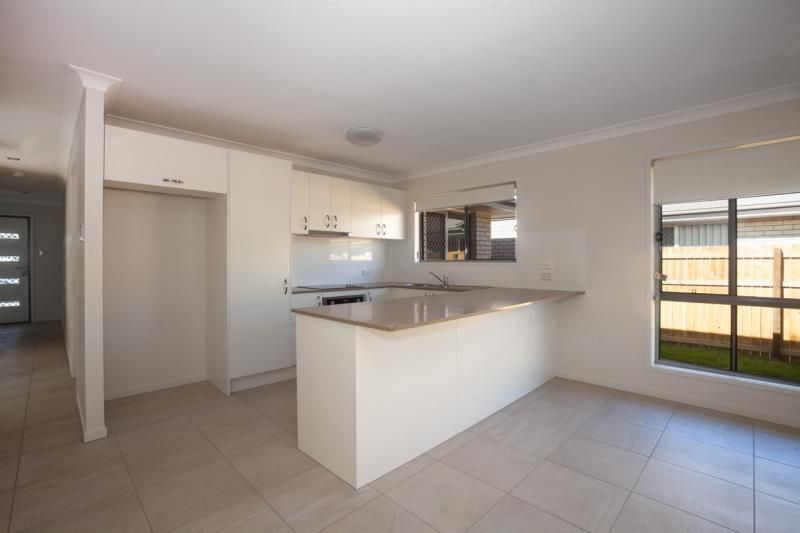76 Dixon Drive, Pimpama, QLD 4209