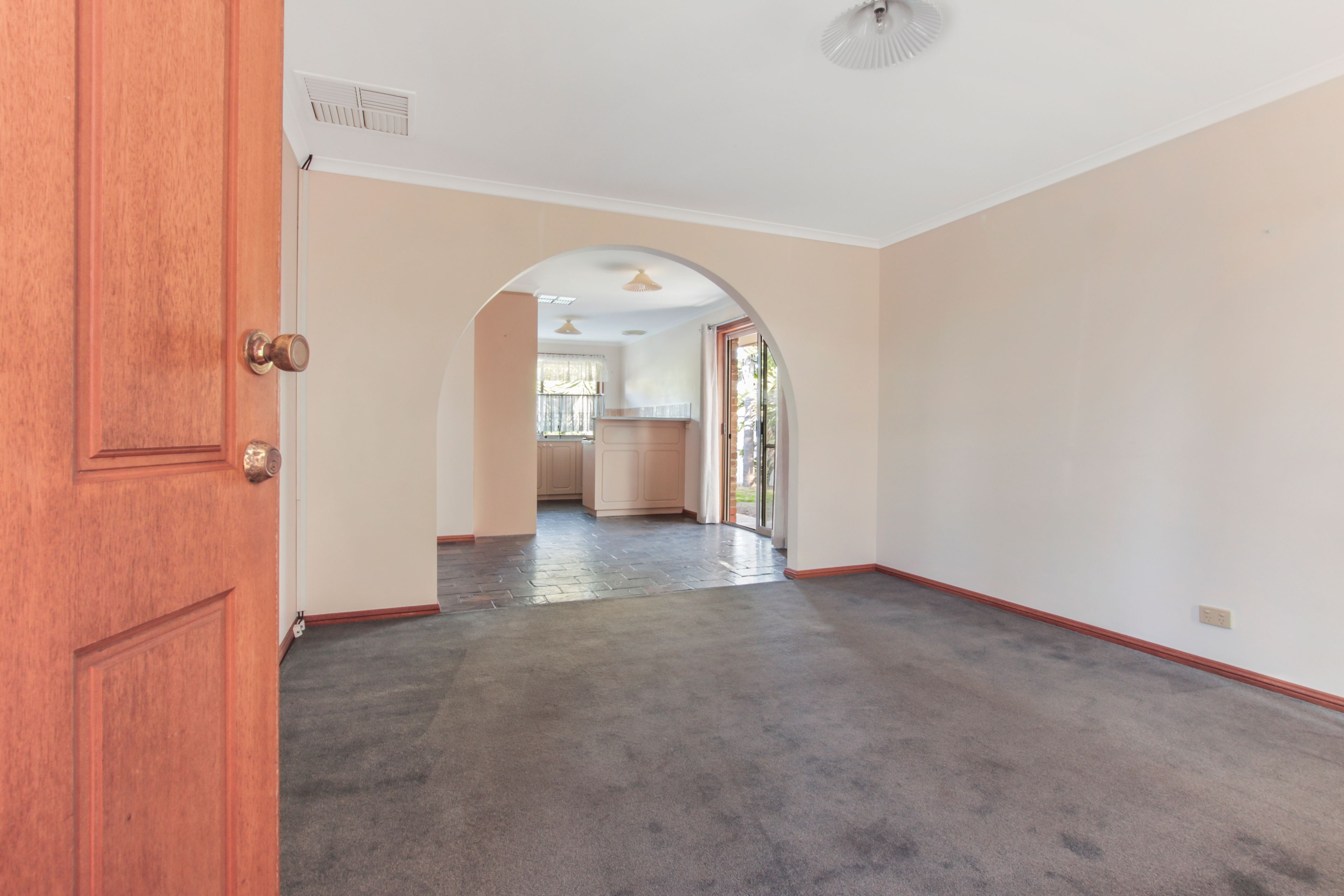2/17 Beaufort Street, North Haven, SA 5018