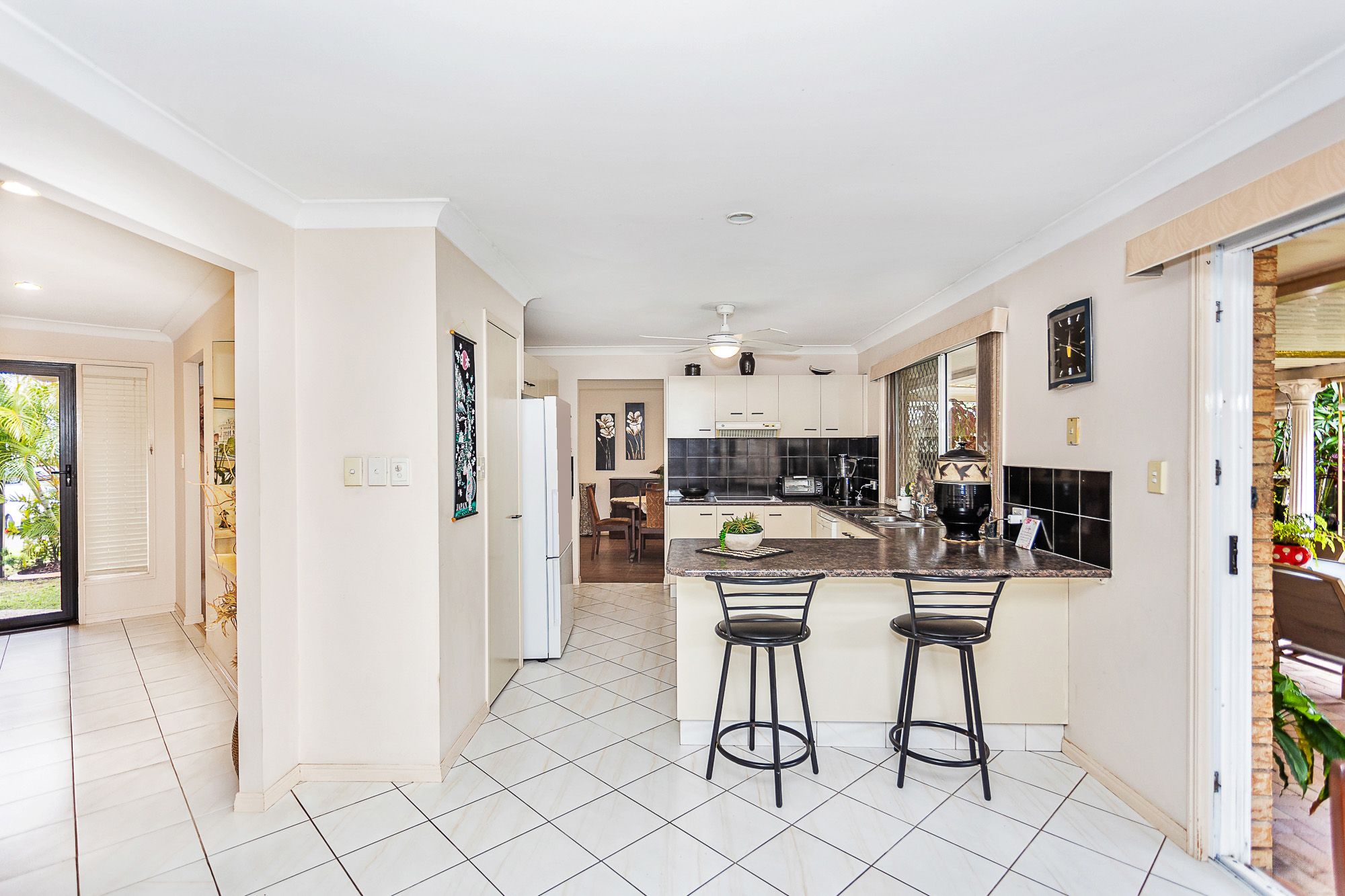 10 Sugarleaf Court — photo 4 of 21