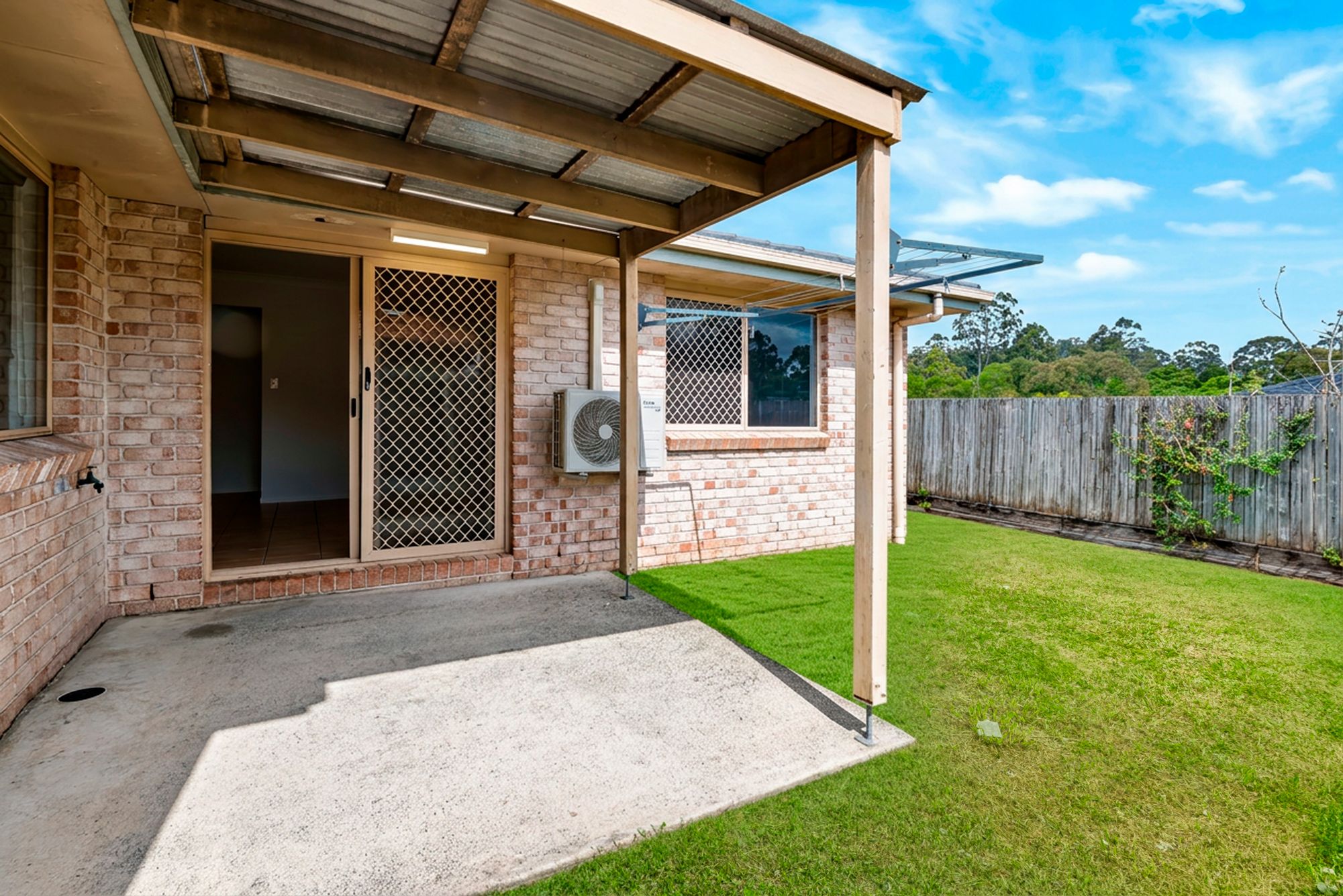 11 Longford Crescent — photo 12 of 13
