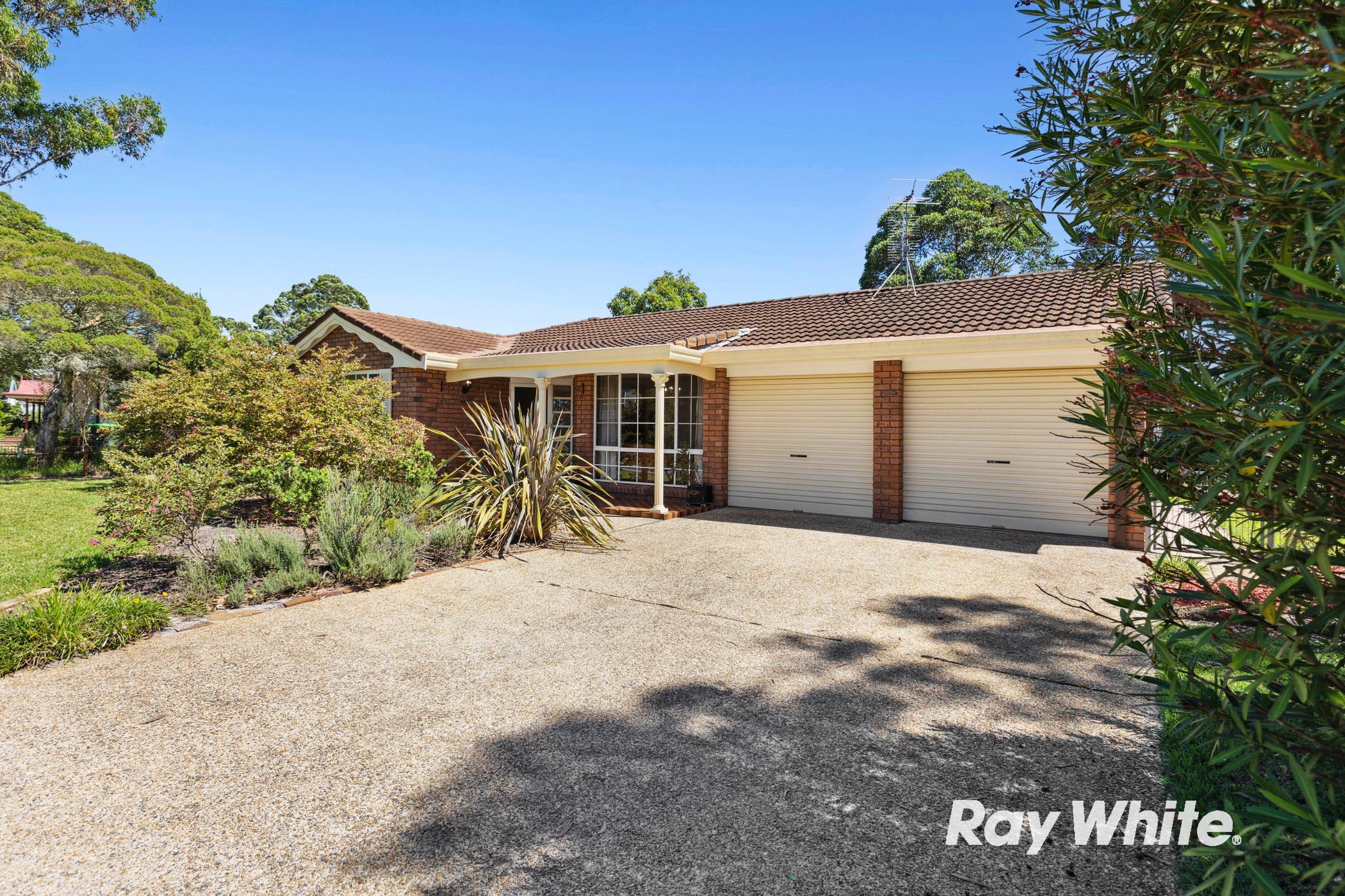 53 Train Street, Broulee, NSW 2537 Sold House Batemans Bay Moruya