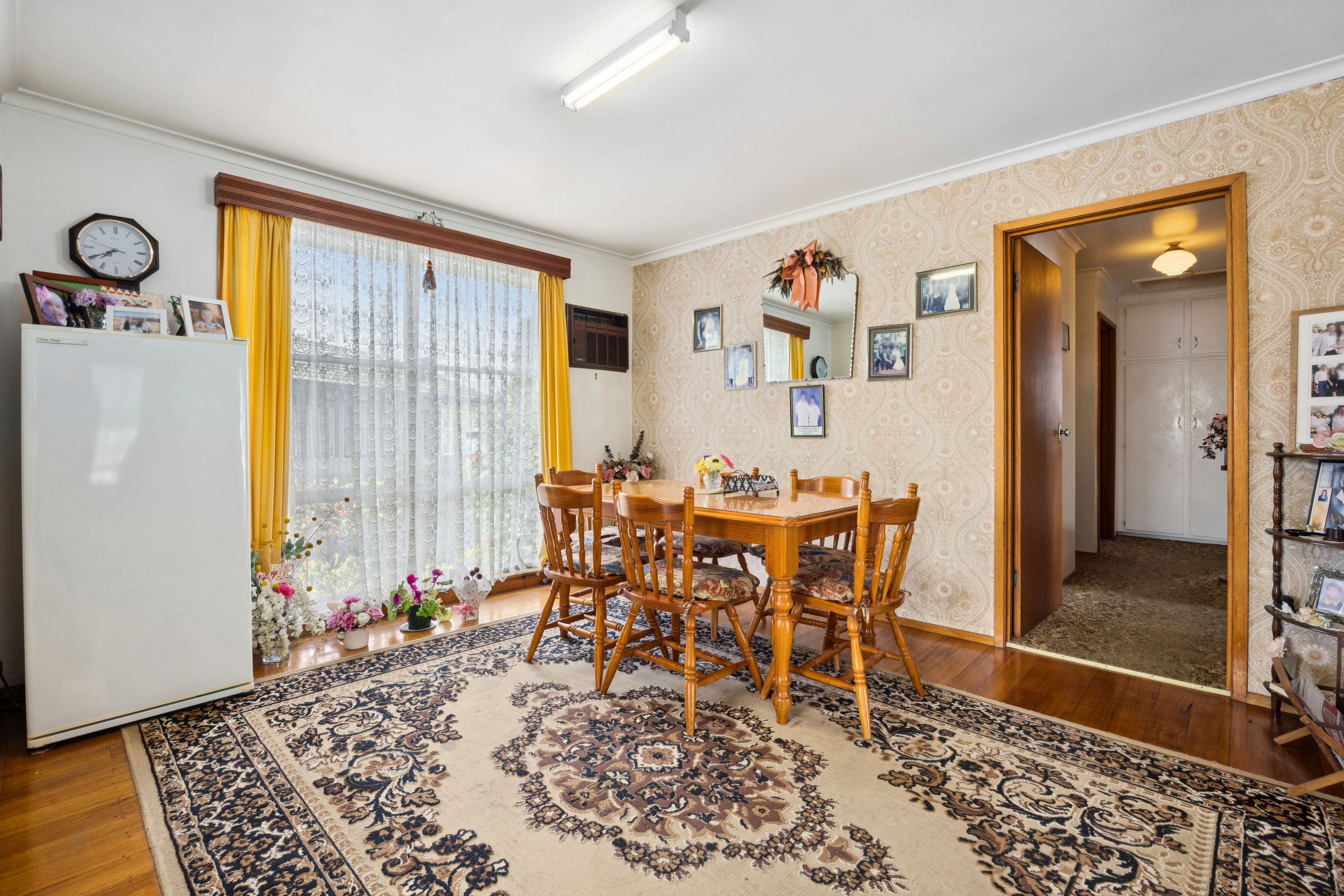 11 Bowen Street — photo 6 of 13