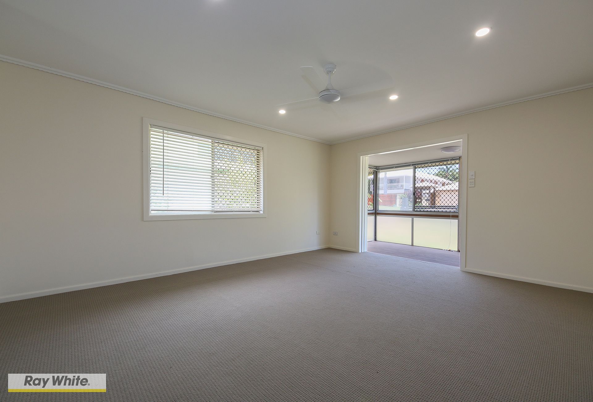 11 Amanda Street, Scarborough, QLD 4020