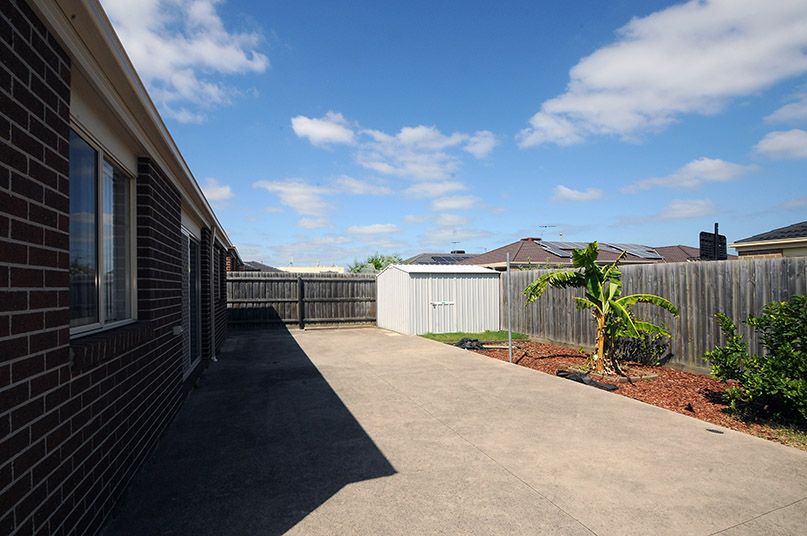 18 Montdami Way, Carrum Downs, VIC 3201