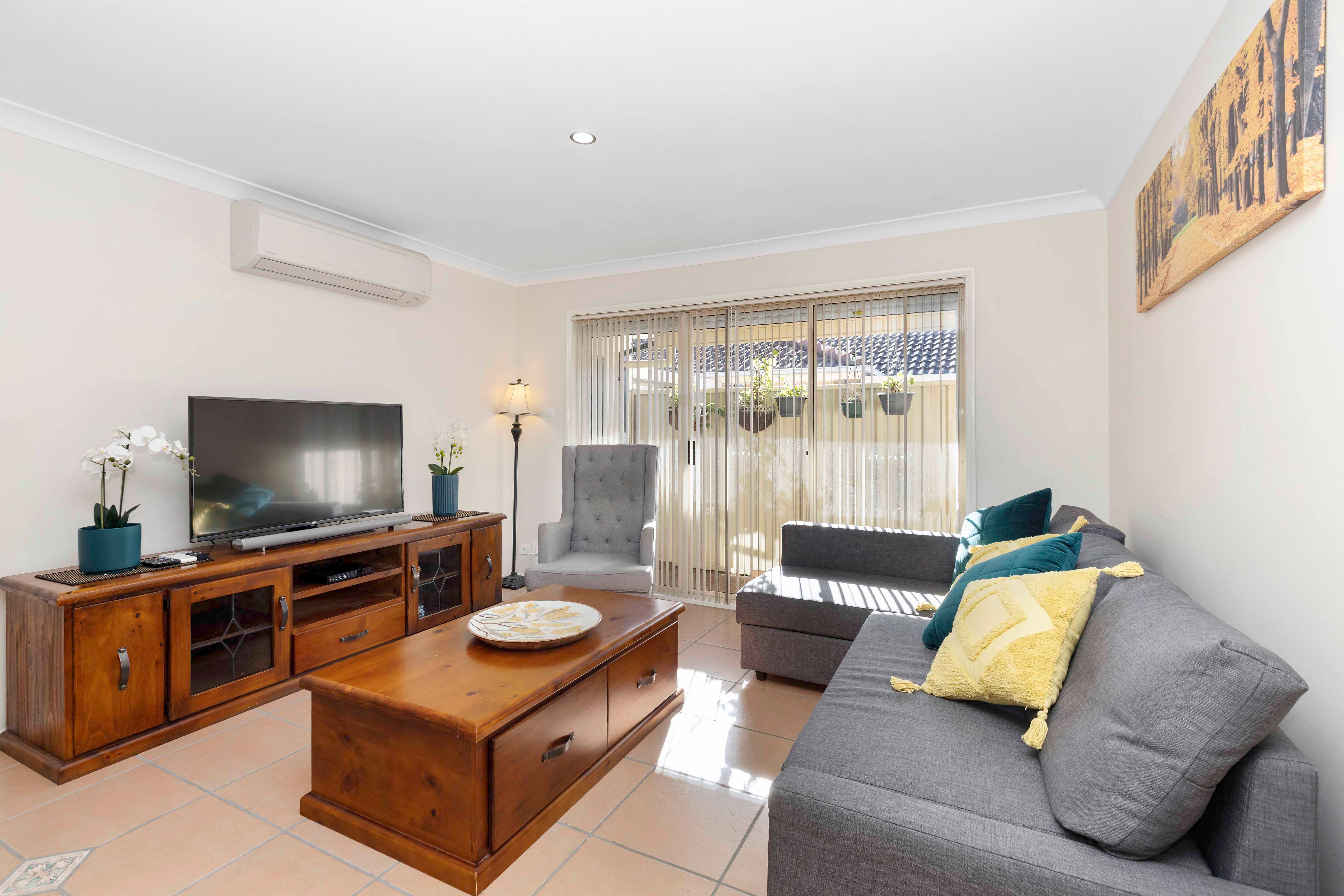 18 Woodi Close, Glenmore Park, NSW 2745