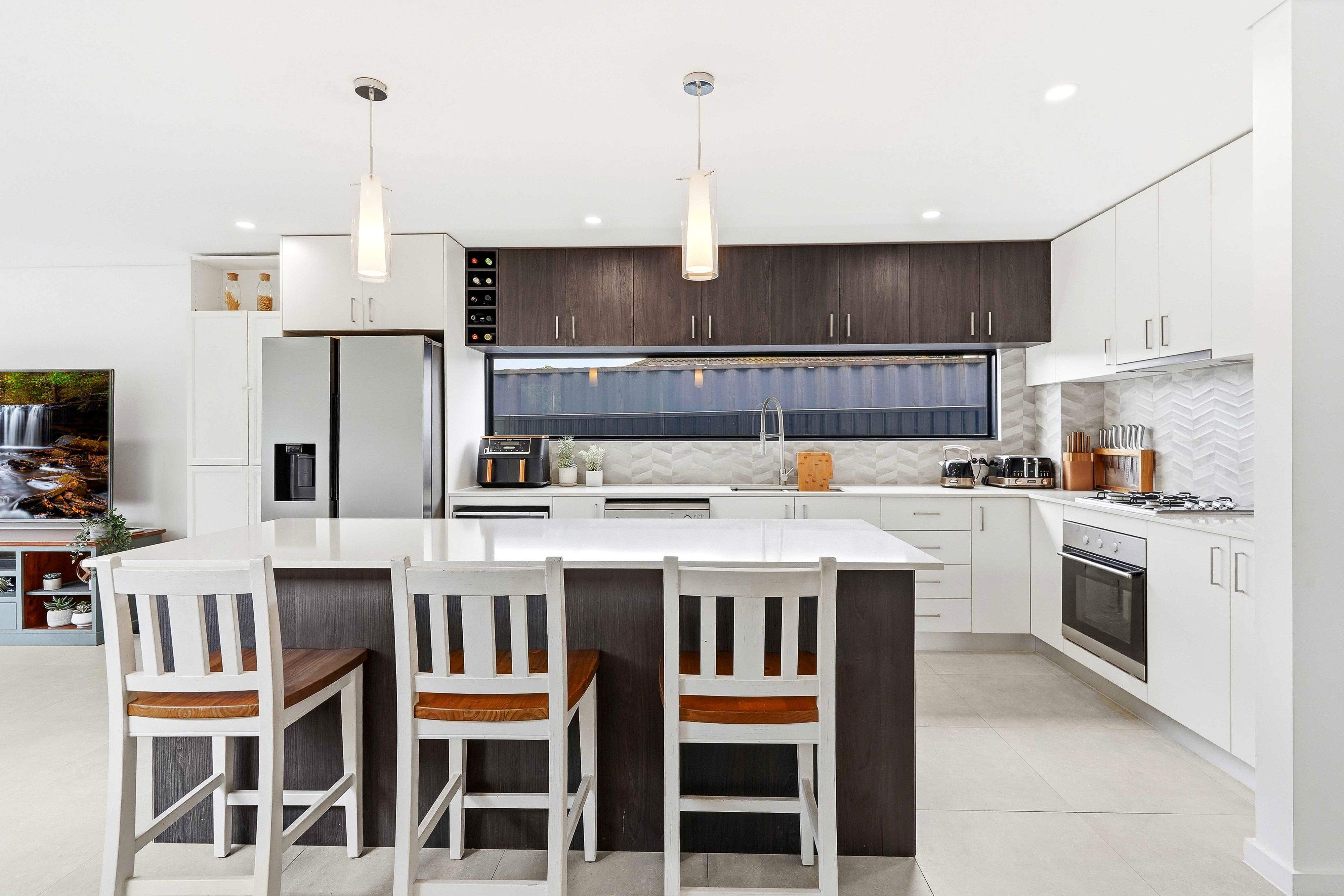 24 Mavis Street — photo 4 of 29