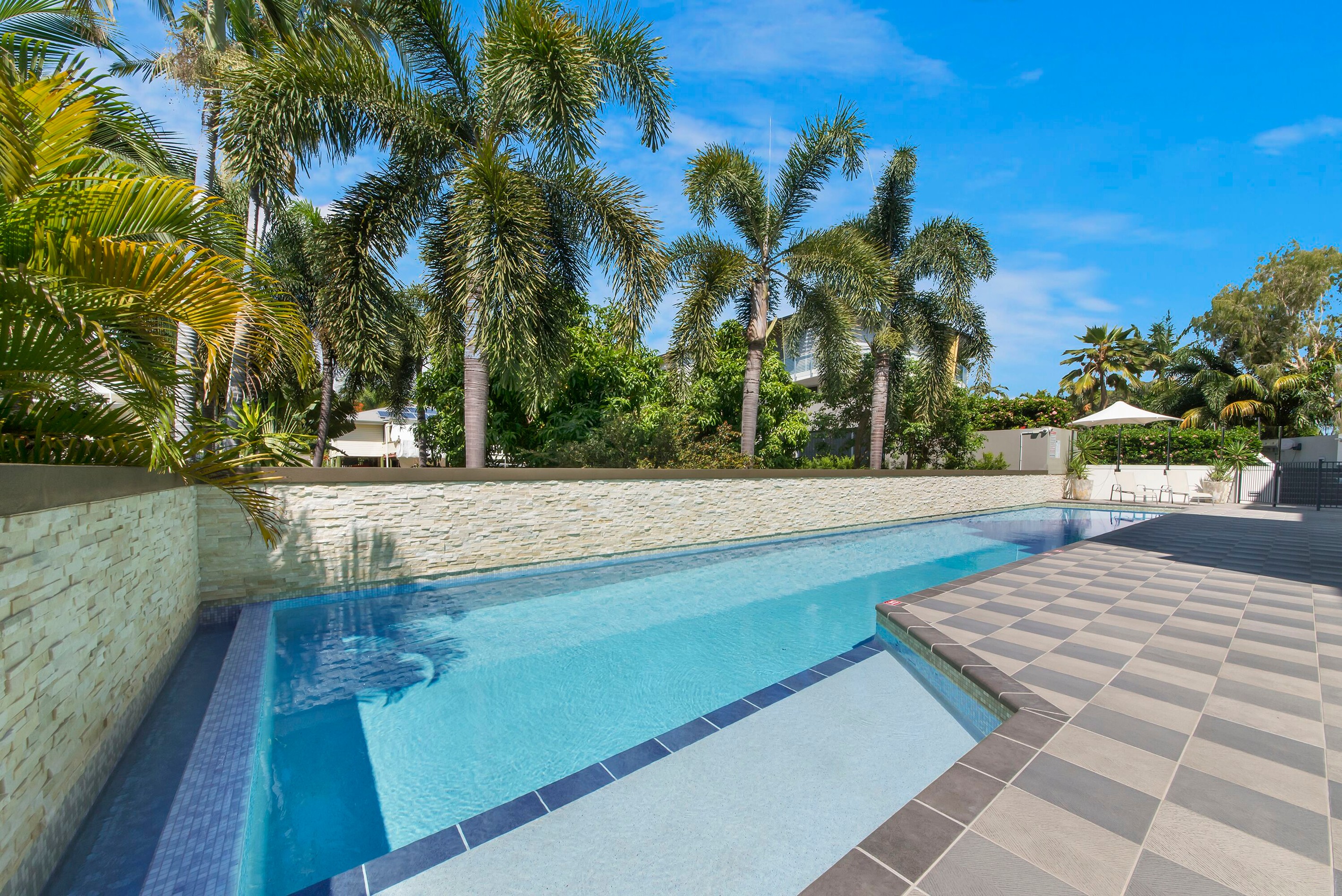 16/96-98 Mitchell Street, North Ward, QLD 4810